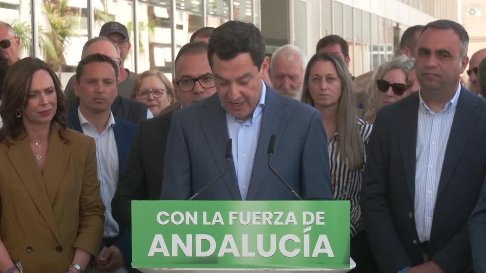Moreno destaca que Andalucía registra la cifra de parados "más baja en 18 años. Era impensable"