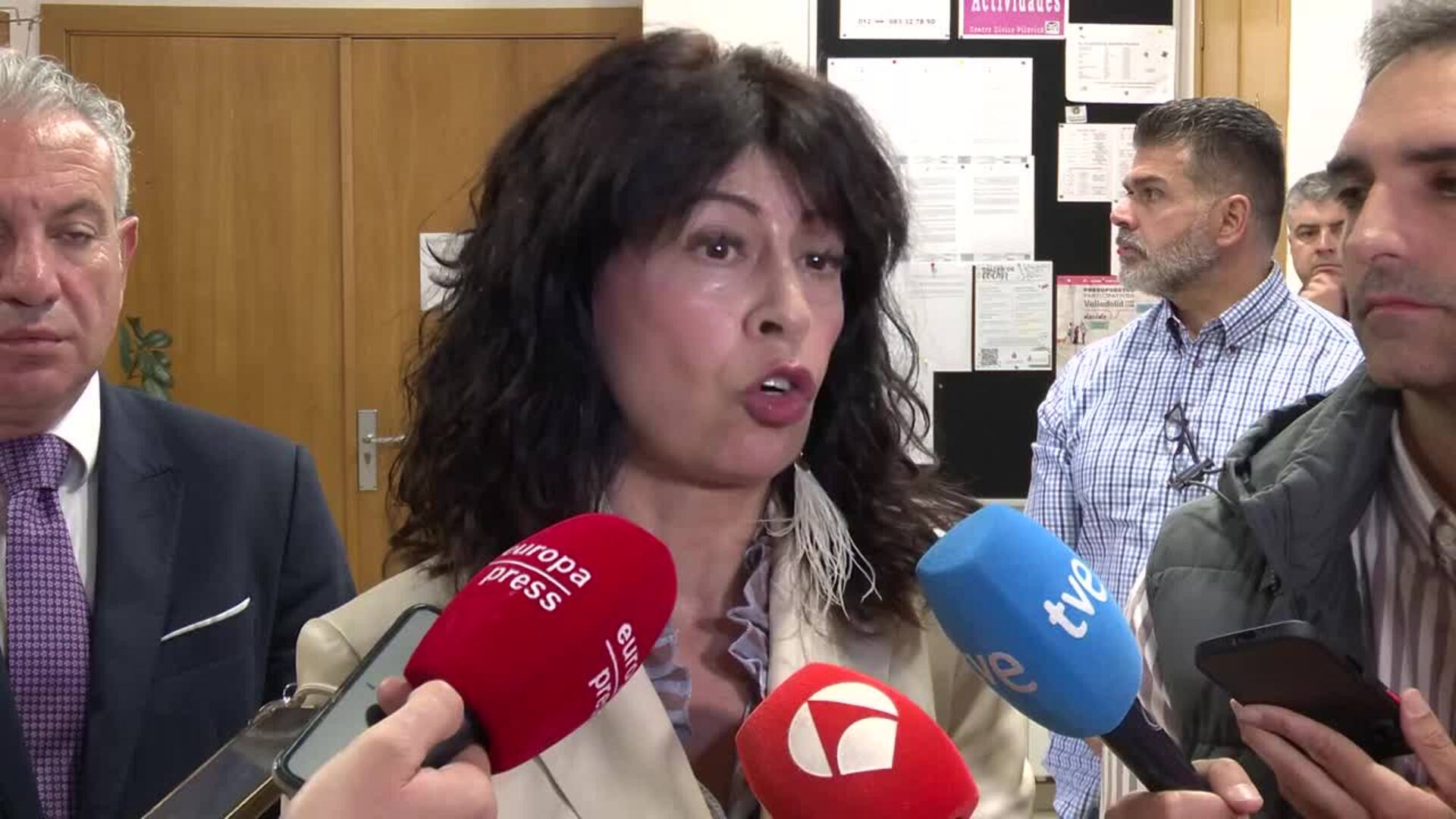 Redondo critica a PP y Vox por "encubrir el negacionismo que mata"