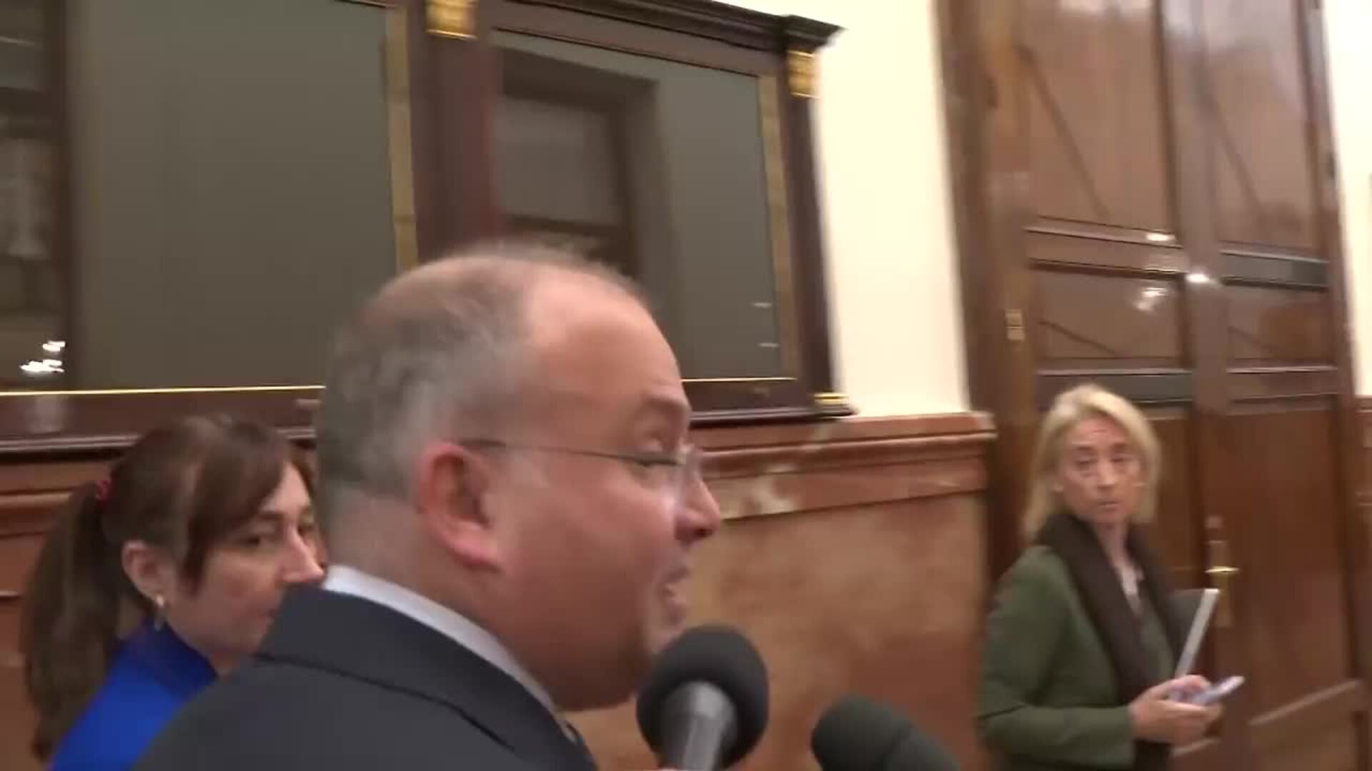 Tellado lamenta que no haya un Gobierno "responsable" para afrontar la crisis del hantavirus