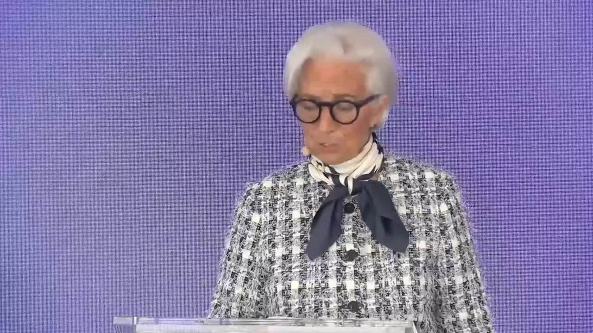Lagarde cuestiona las 'stablecoins' por sus riesgos para la estabilidad financiera