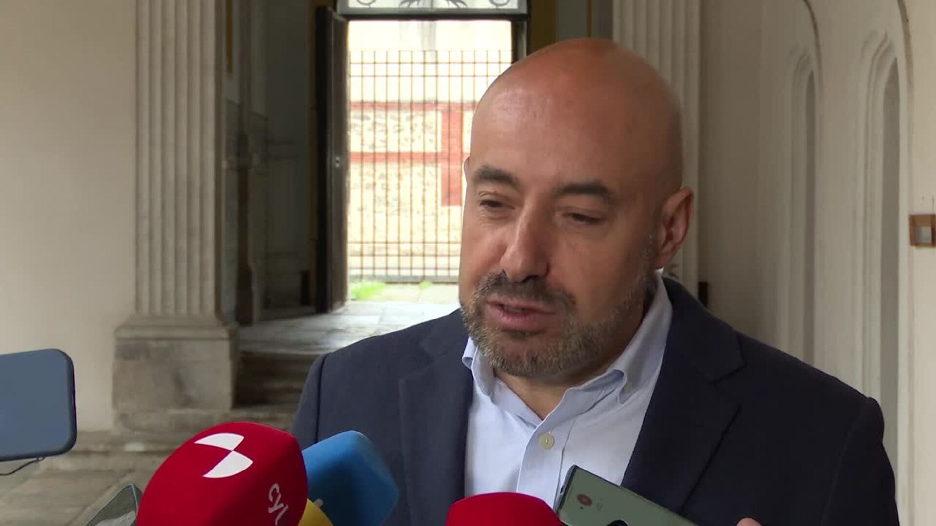Lobo (UGT) apela "al entendimiento, el diálogo y la cautela" en la negociación de Renault