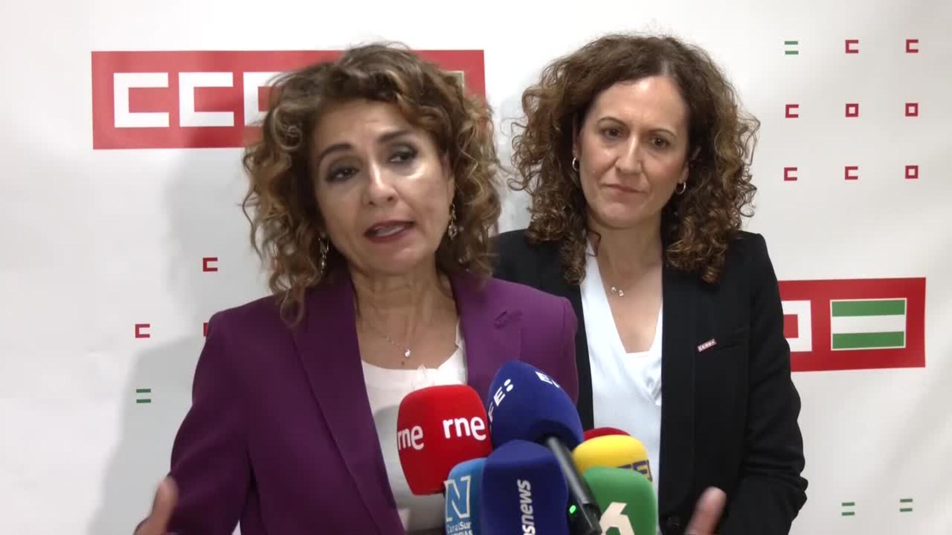 Montero se compromete a colaborar con CCOO-A por un "crecimiento compartido"