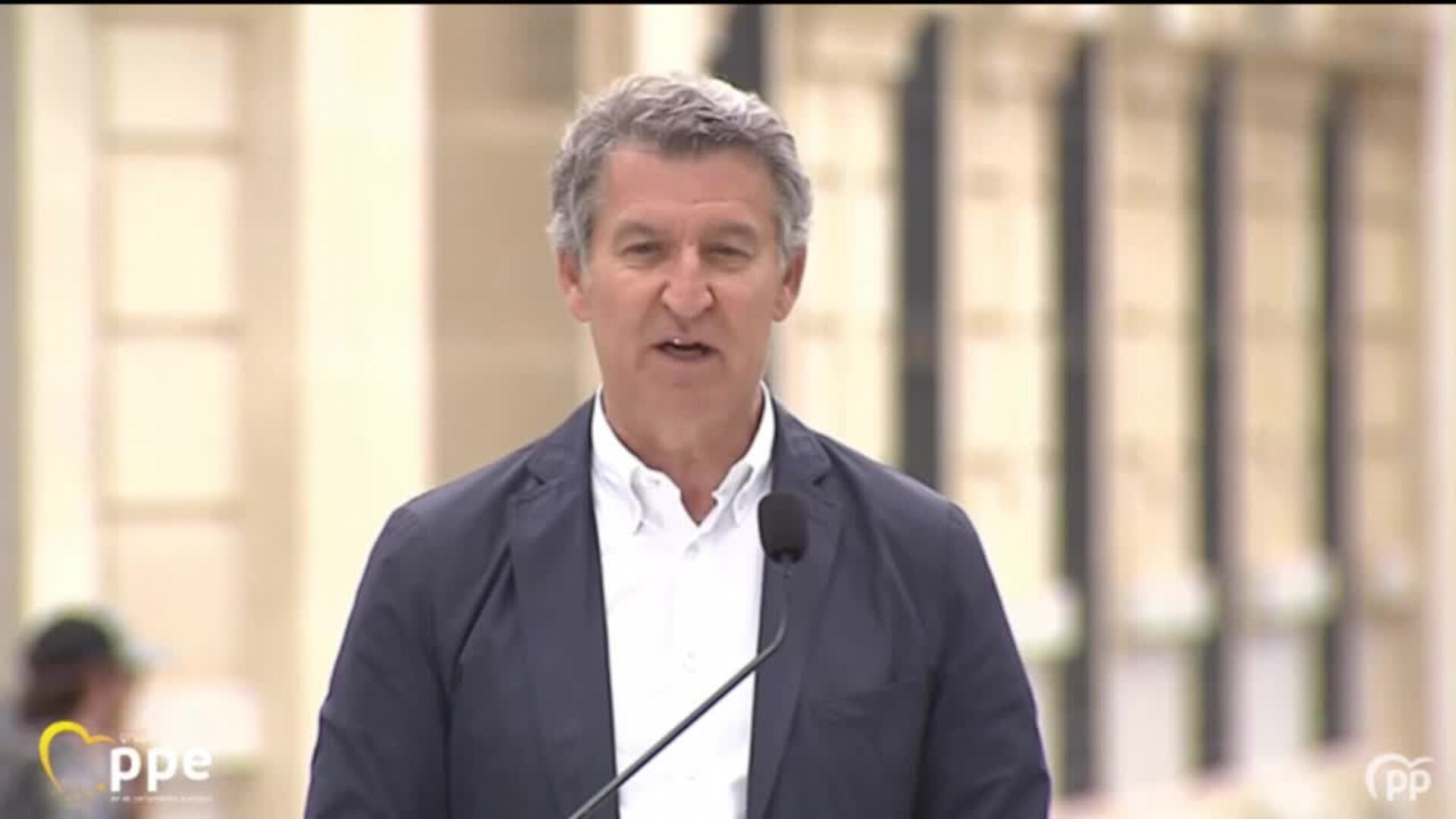 Feijóo se compromete a "desclasificar todos los documentos" sobre regularización de migrantes