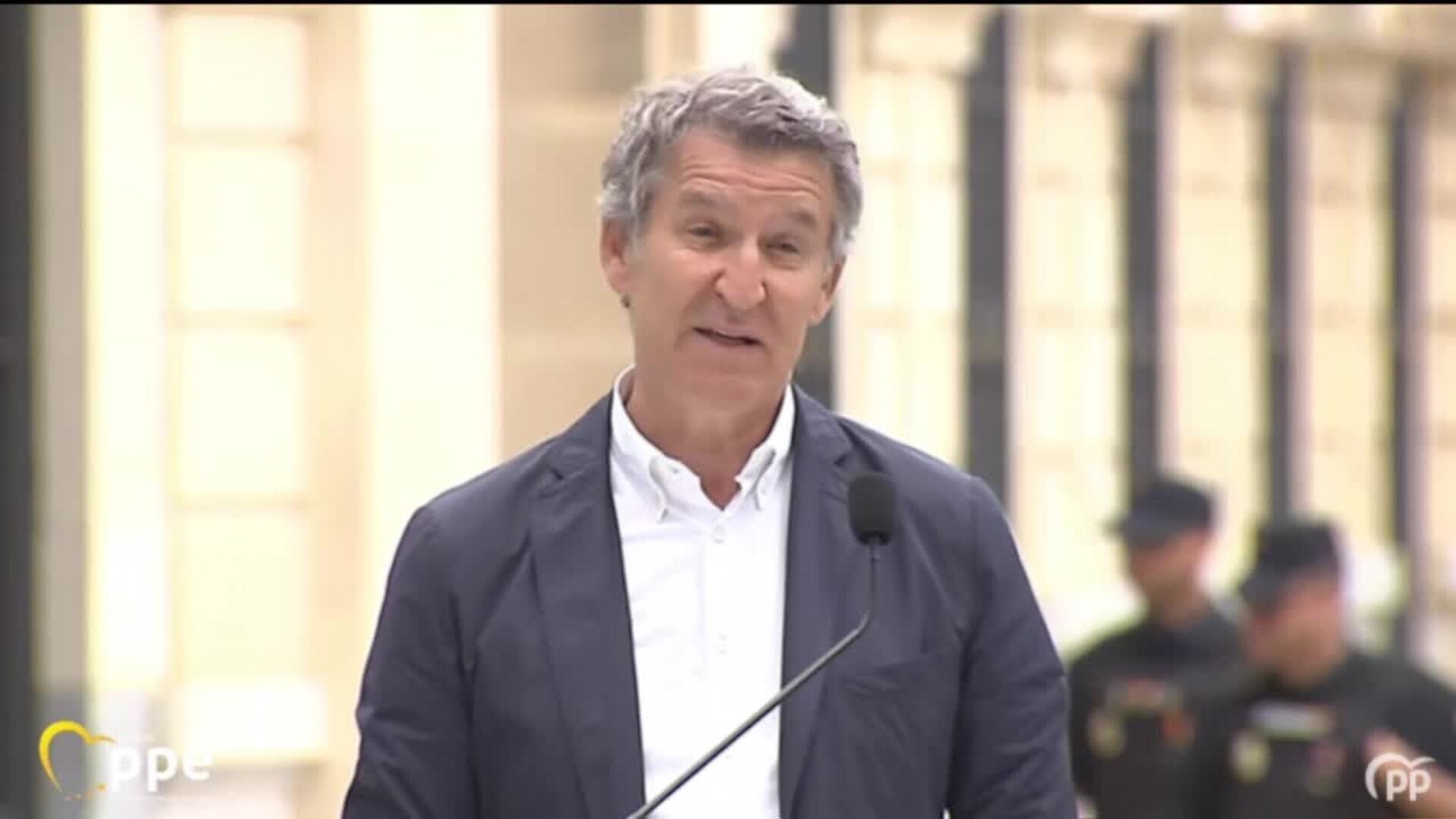 Feijóo pide la dimisión de Marlaska tras el fallecimiento de los dos guardias civiles en Huelva