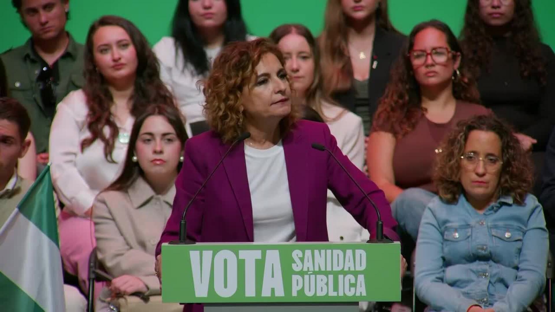 Montero critica a Moreno por aprovecharse de la muerte de guardias civiles