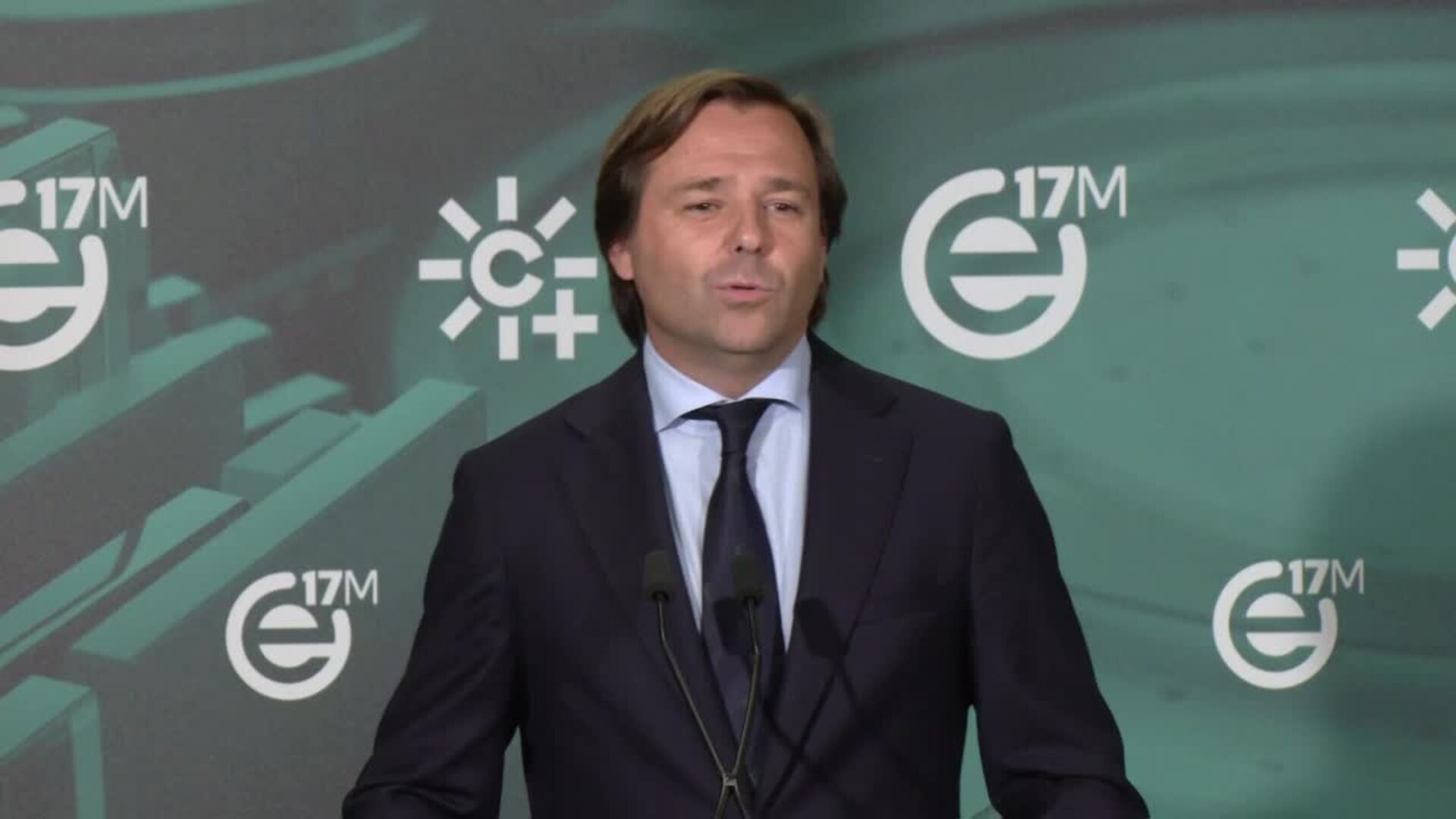 PP-A destaca la "serenidad" de Moreno frente al "acoso" del resto de candidatos