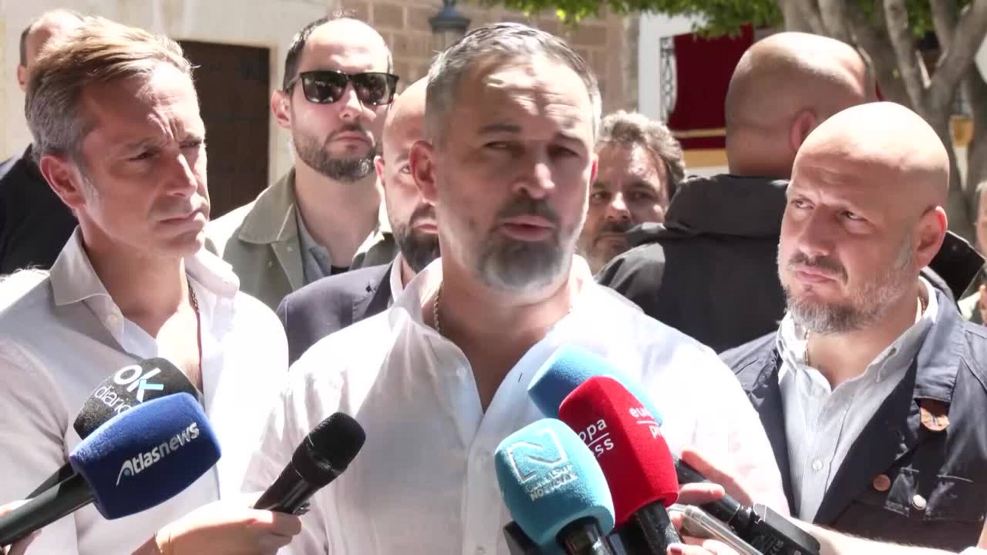 Abascal acusa a Sánchez de usar el Hantavirus para eludir la corrupción.