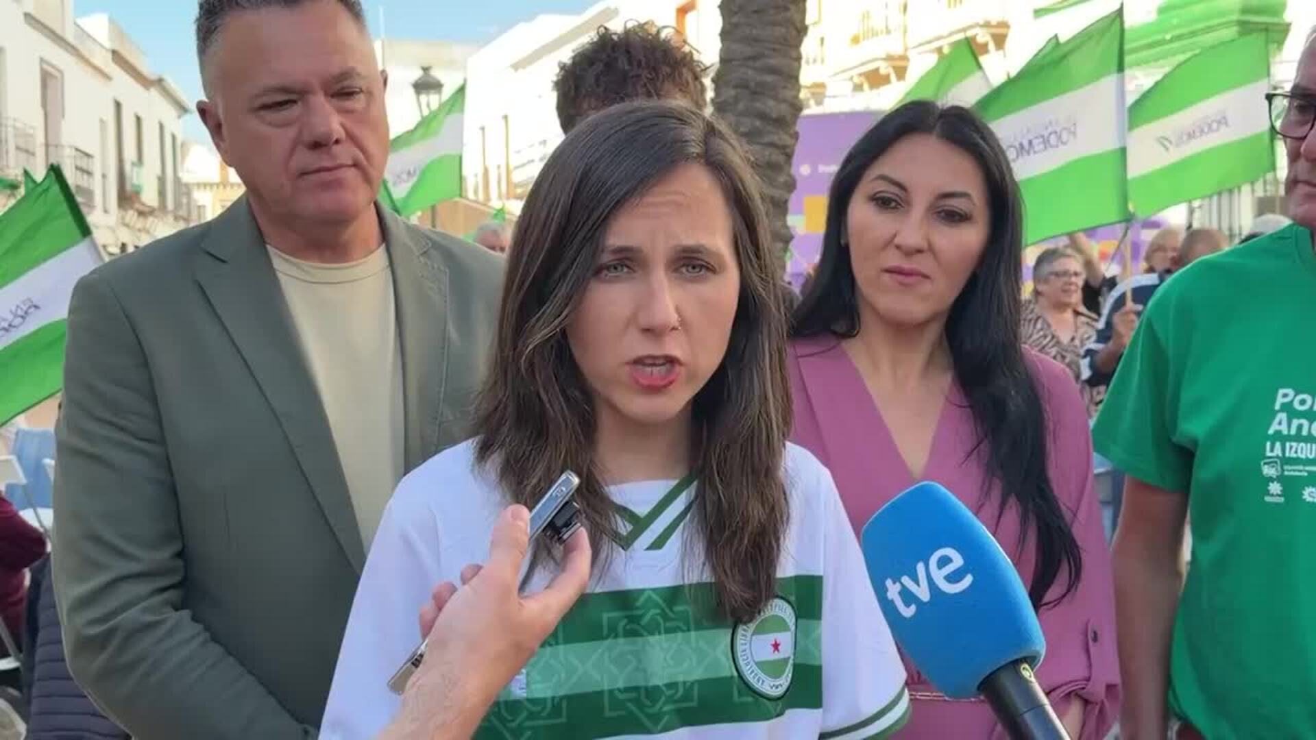 Belarra llama a votar frente "al modelo de los ricos" del PP