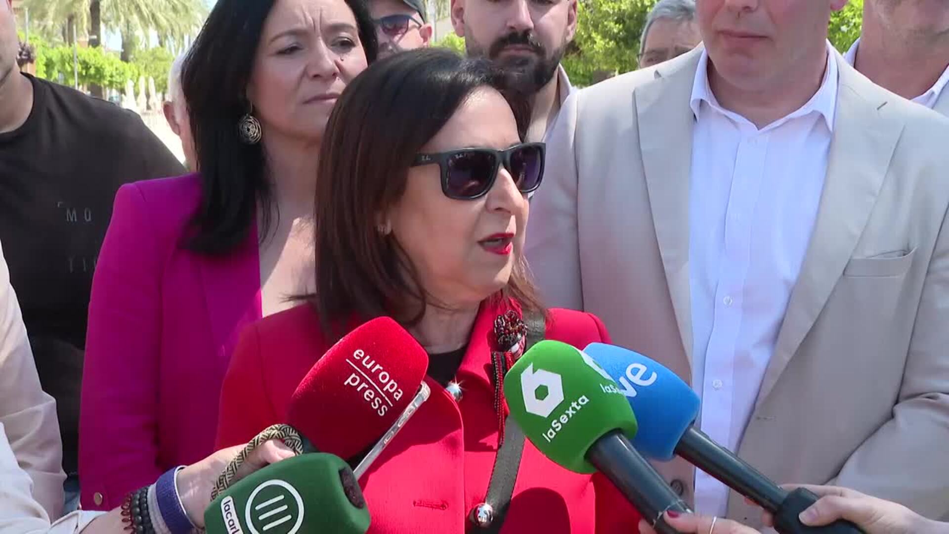 Robles: "hay proyecto redactado para que militares y guardias civiles sean profesión de riesgo"