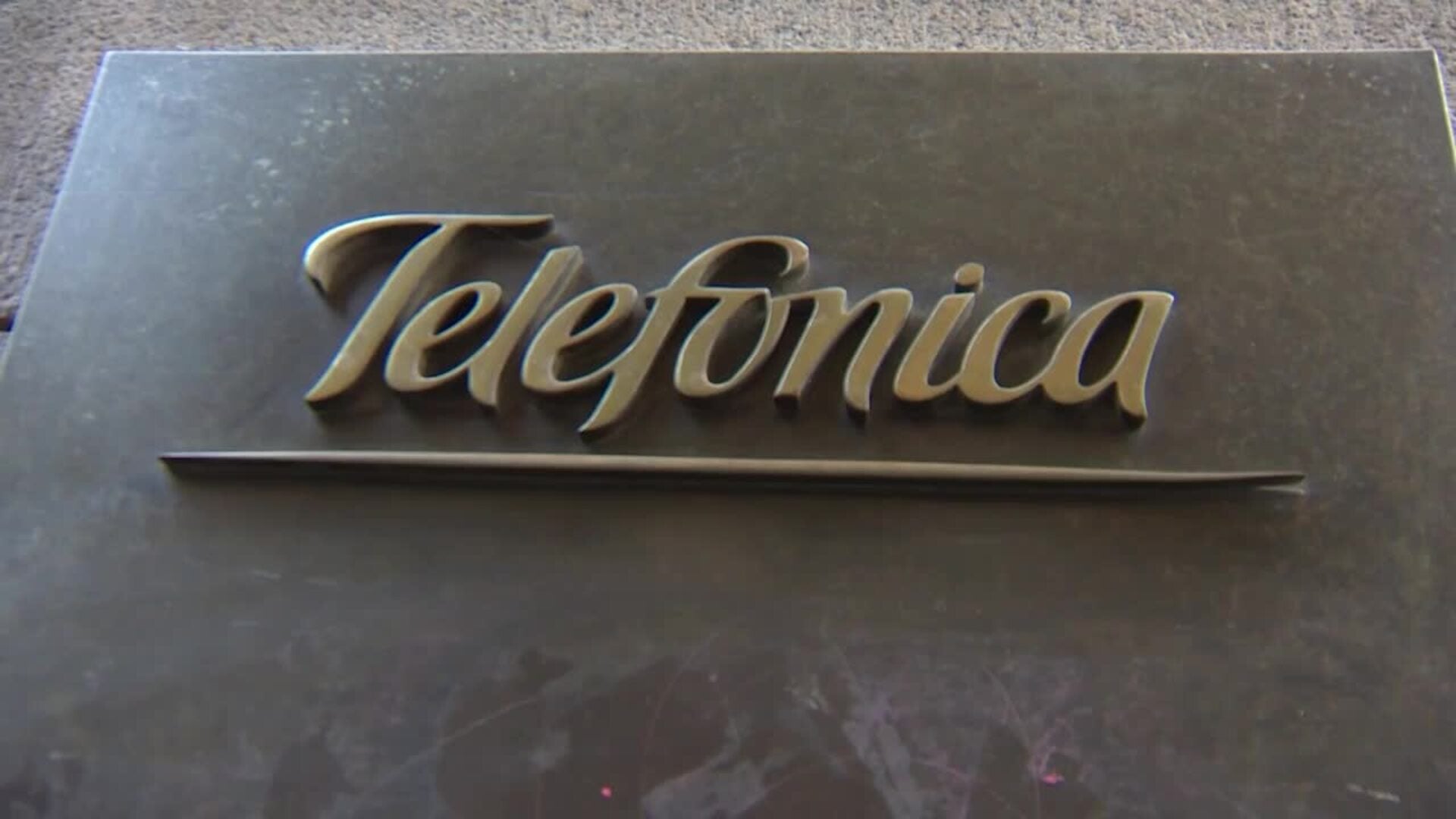 Telefónica reduce un 68% sus pérdidas hasta marzo tras desinvertir en Latam