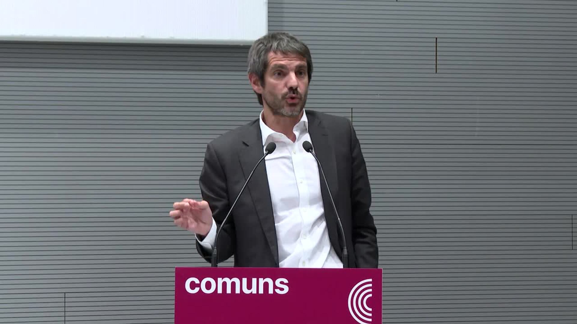Urtasun anuncia que están "dispuestos a negociar" con Junts un nuevo decreto de alquileres