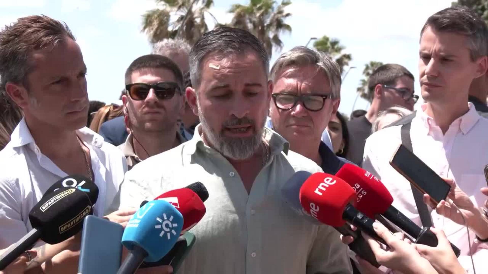 Abascal lamenta "que los narcos tengan mejores medios que los guardias civiles"