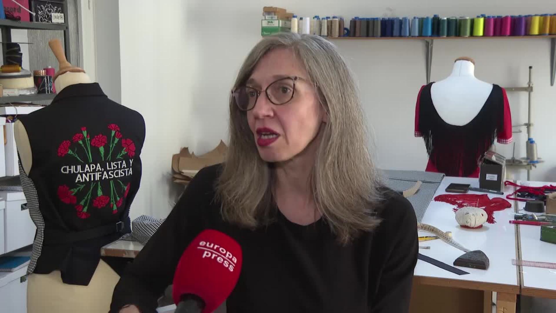 El estudio Carmen17 moderniza los trajes de chulapos con diseños personalizables