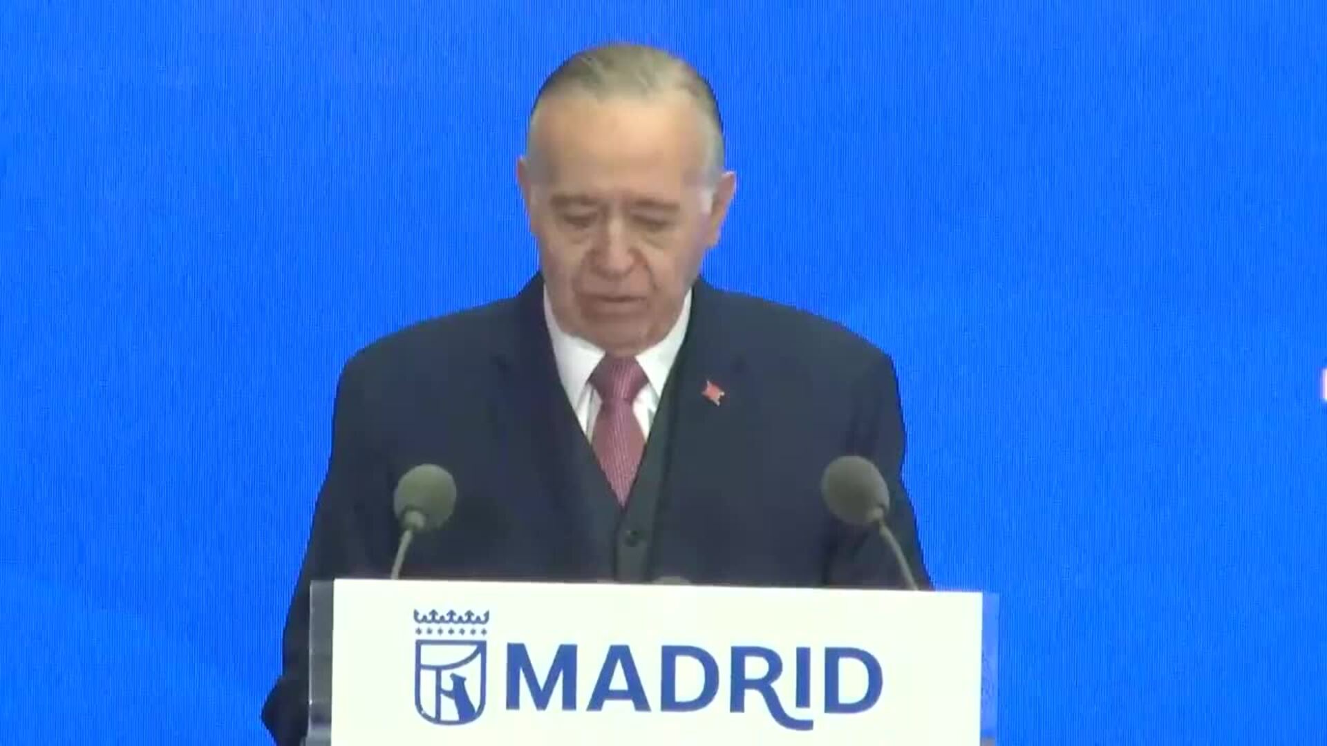 Presidente de Fundación Casa México recoge Medalla de Madrid en homenaje a los puentes tendidos