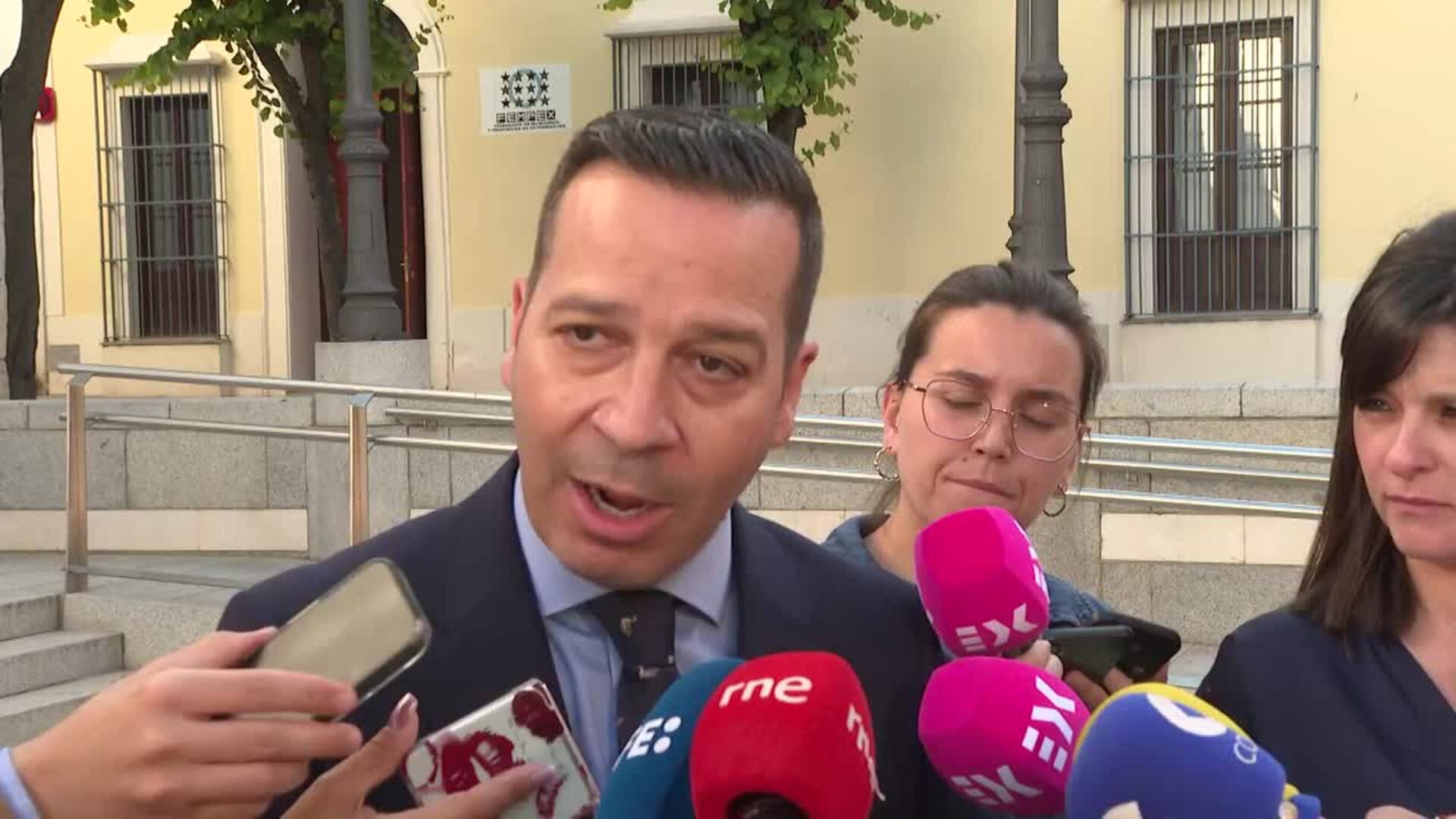 Fernández dice que eliminar la lengua árabe de colegios forma parte del acuerdo de gobierno