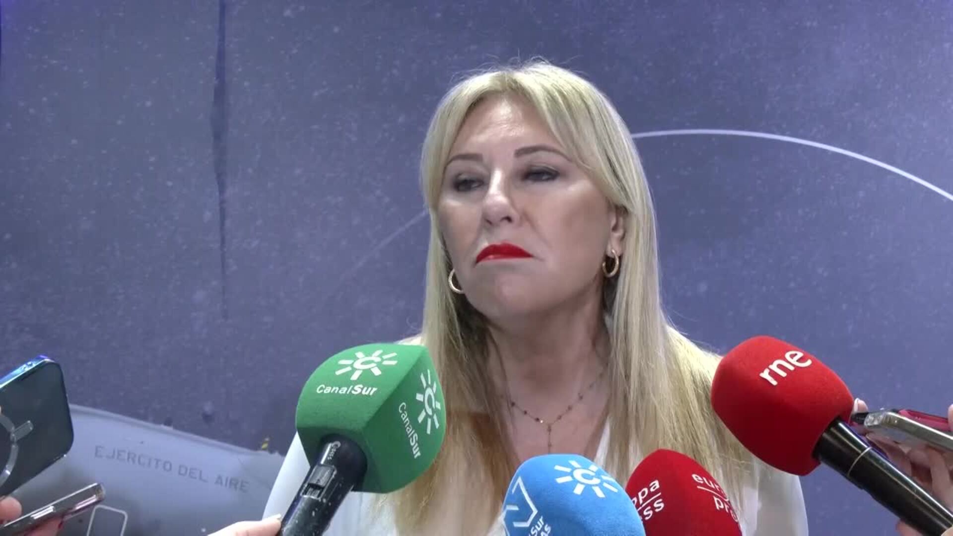 La Junta incide tras la imputación de Zapatero en afear a Montero que "lo paseó" en campaña