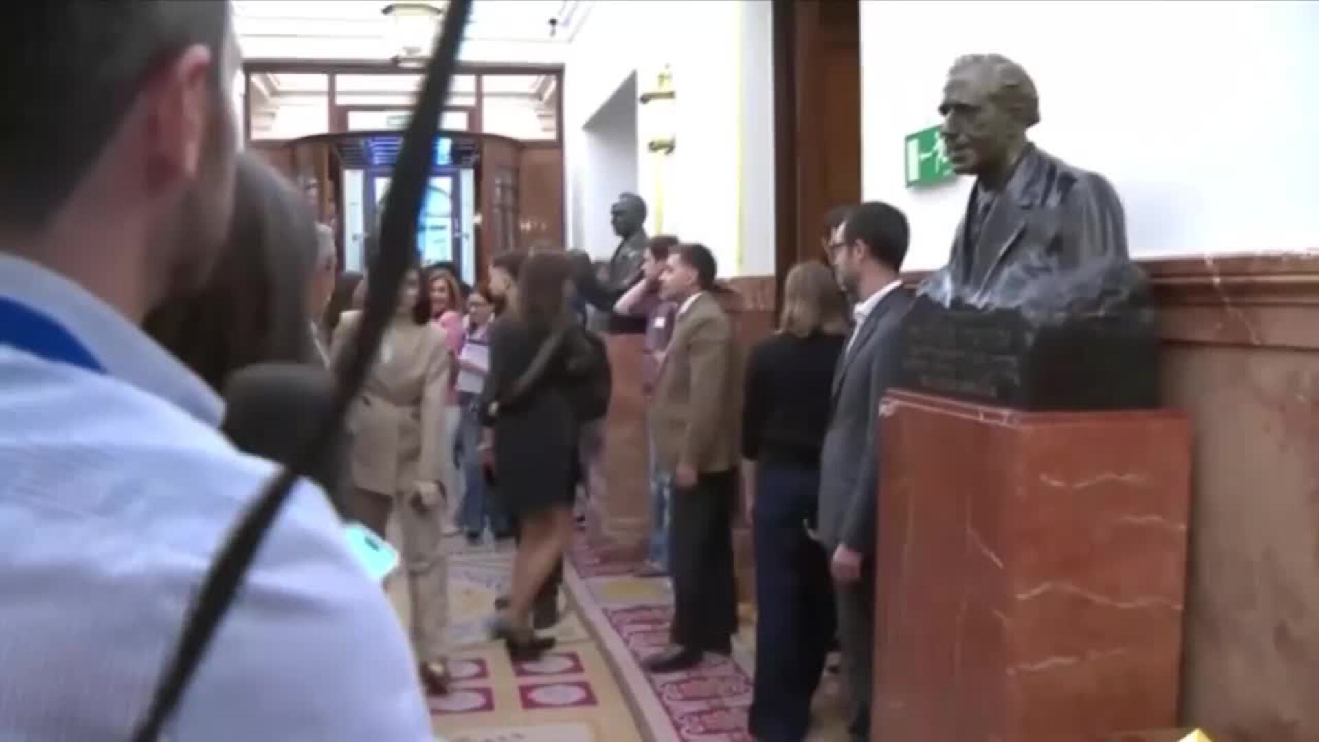 Sánchez llega tranquilo al Congreso de los Diputados