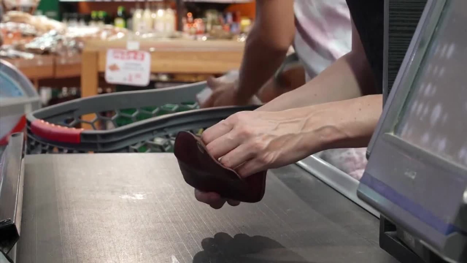 La tasa de inflación de la eurozona escaló en abril al 3% y al 3,2% en la UE