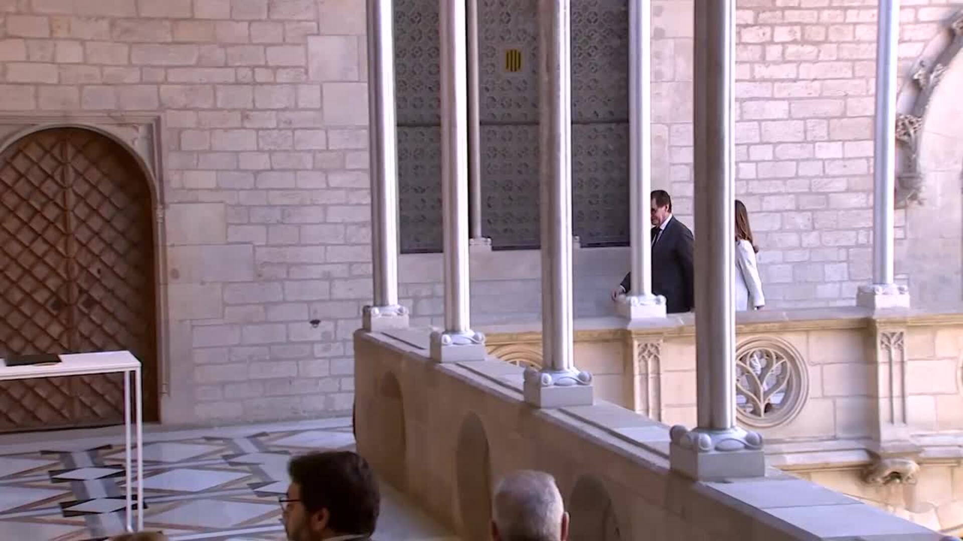 Illa y Albiach (Comuns) firman el acuerdo de Presupuestos en la Generalitat