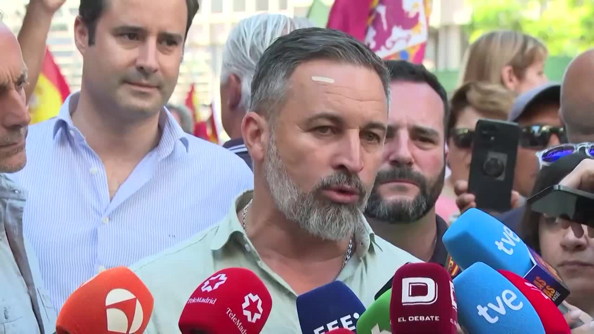 Vox pide prisión provisional para Zapatero y que declare como testigo Pedro Sánchez
