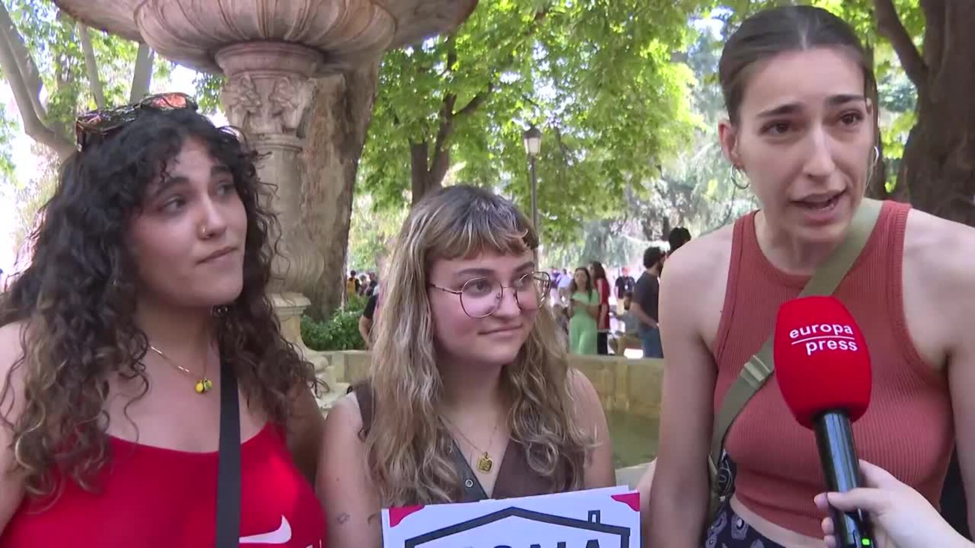 La calle exige a Madrid frenar el "rentismo" y los pisos turísticos ilegales