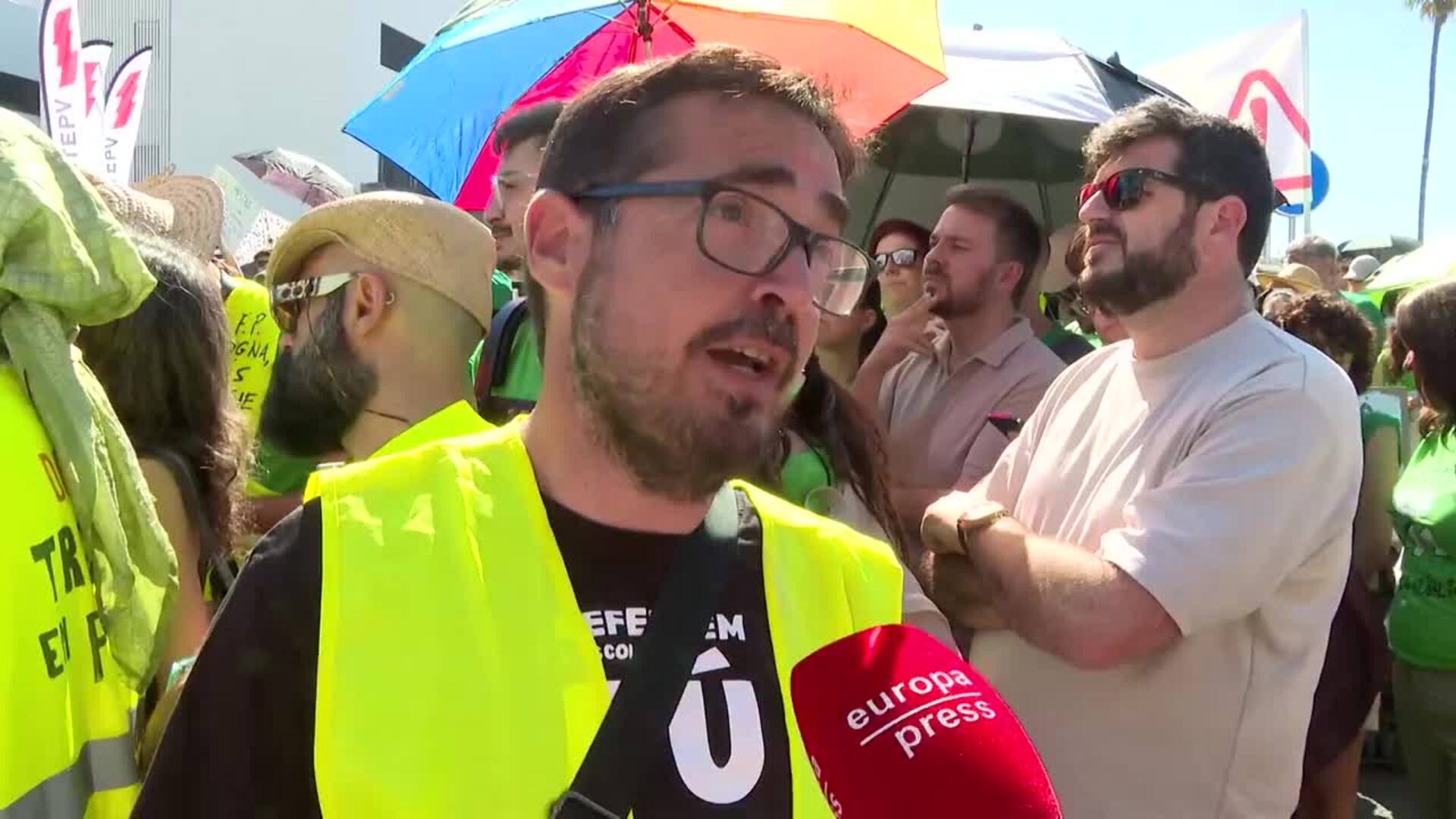 Directores de colegios valencianos presentan su dimisión ante Conselleria