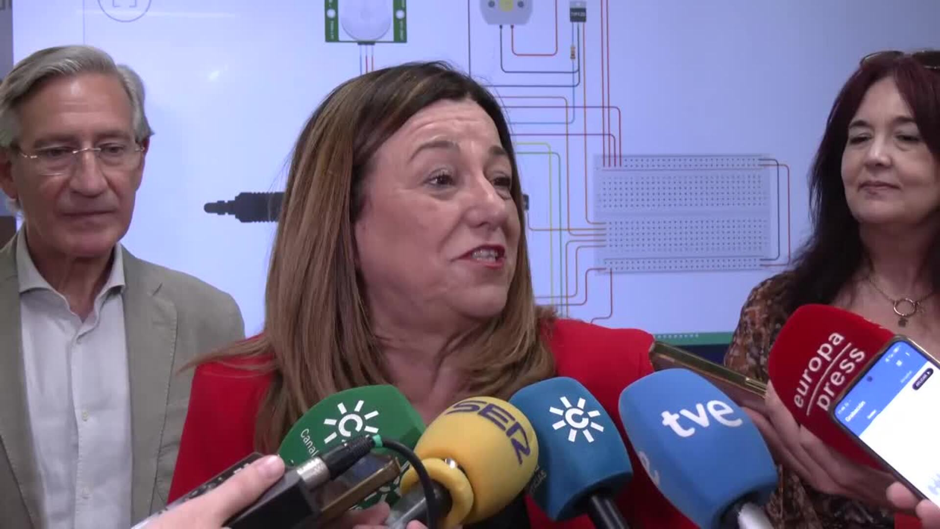 Centros educativos andaluces instalan más de 19.400 sistemas de climatización