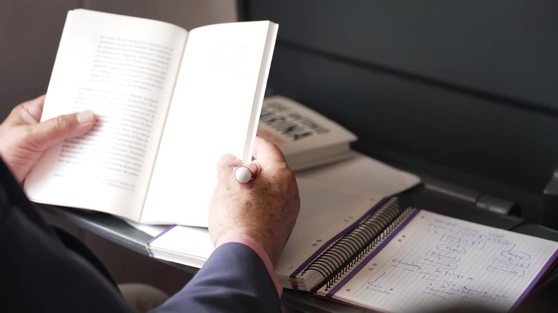 Doce escritores viajan a Córdoba a bordo del Tren de la Cultura