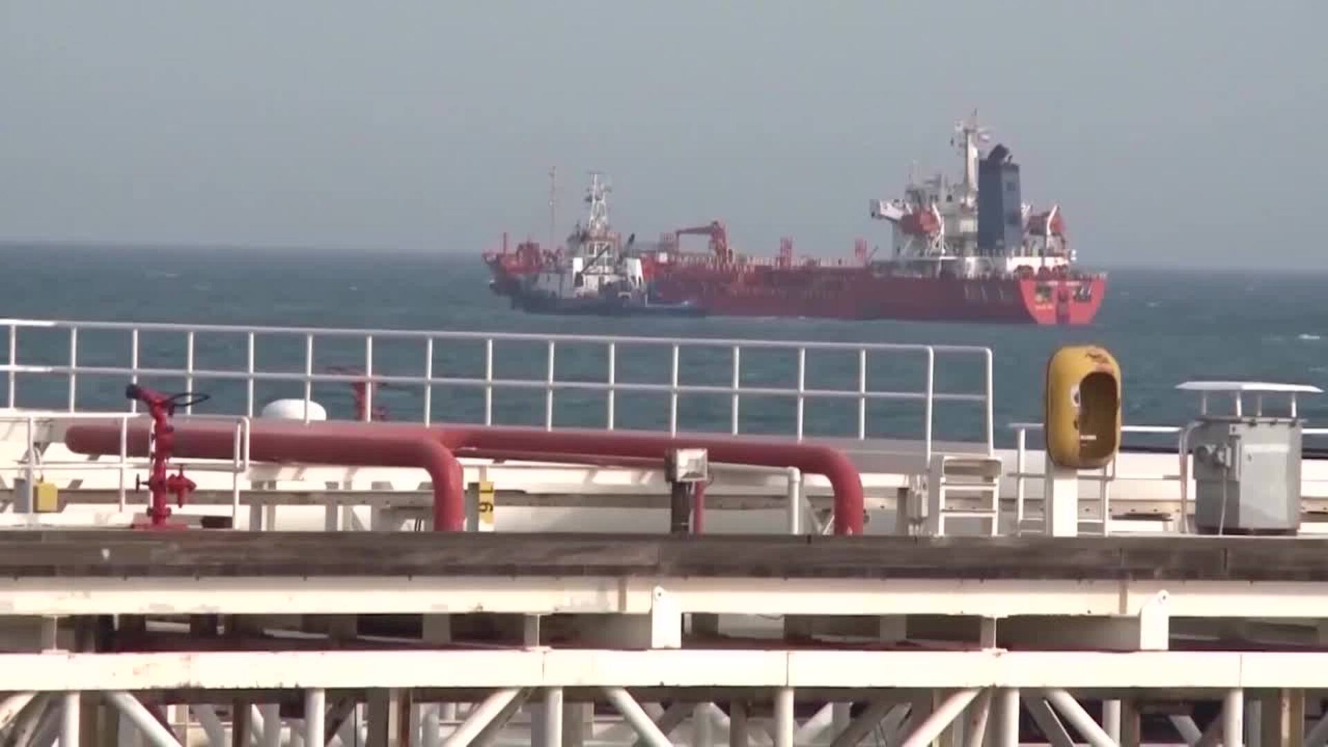 EEUU lanza "ataques en defensa propia" contra embarcaciones y bases en el sur de Irán