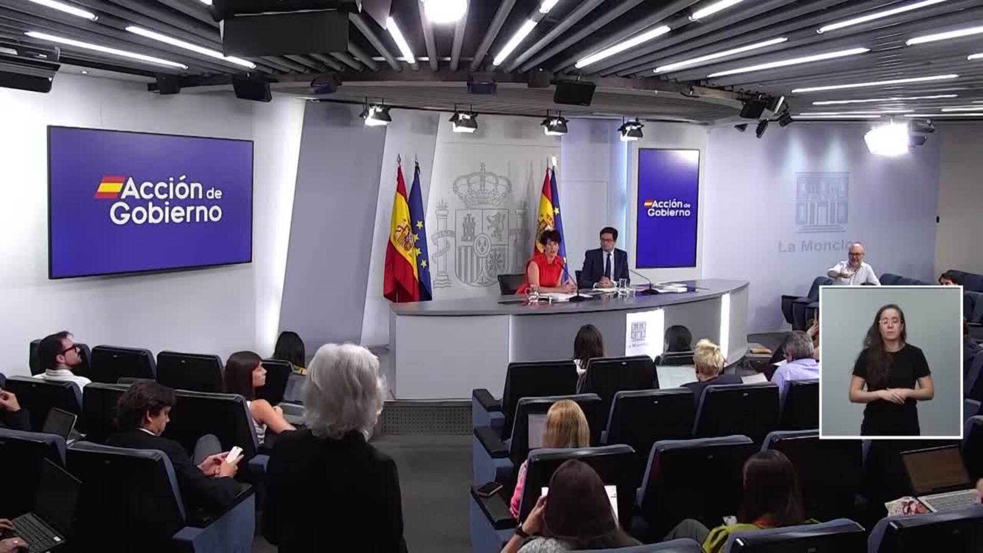 El Gobierno sigue confiando en la inocencia de Zapatero