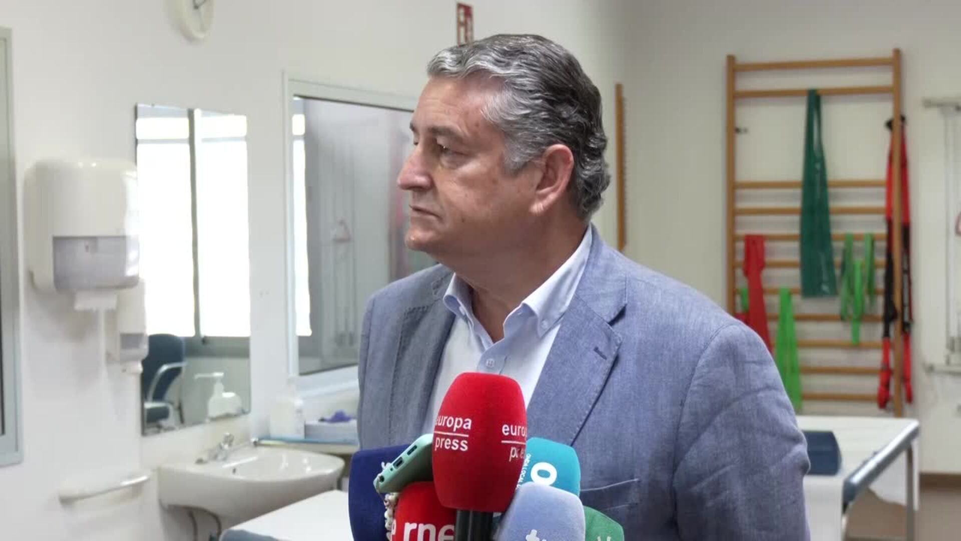 Sanz reafirma que no hay novedades en la negociación con Vox y que la estrategia está clara