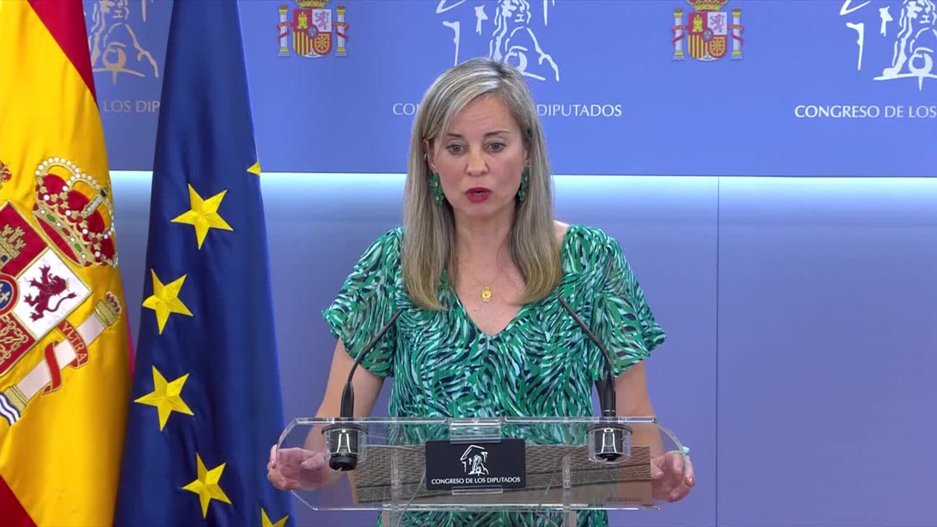 Sumar subraya que Zapatero "no es ministro" y defiende la continuidad de la legislatura