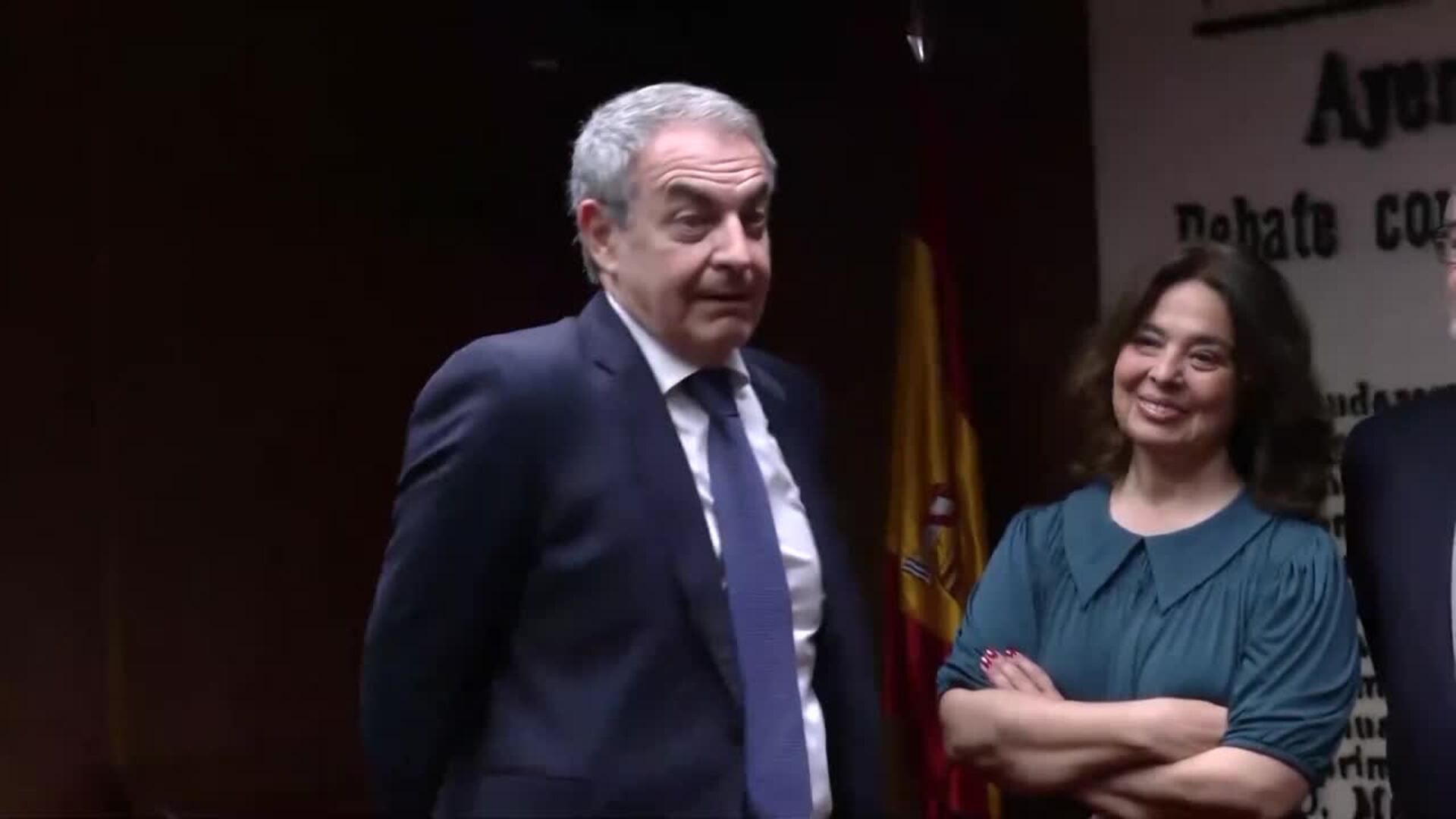 Sánchez ofrece su "total colaboración" con la justicia y muestra su "apoyo" a Zapatero