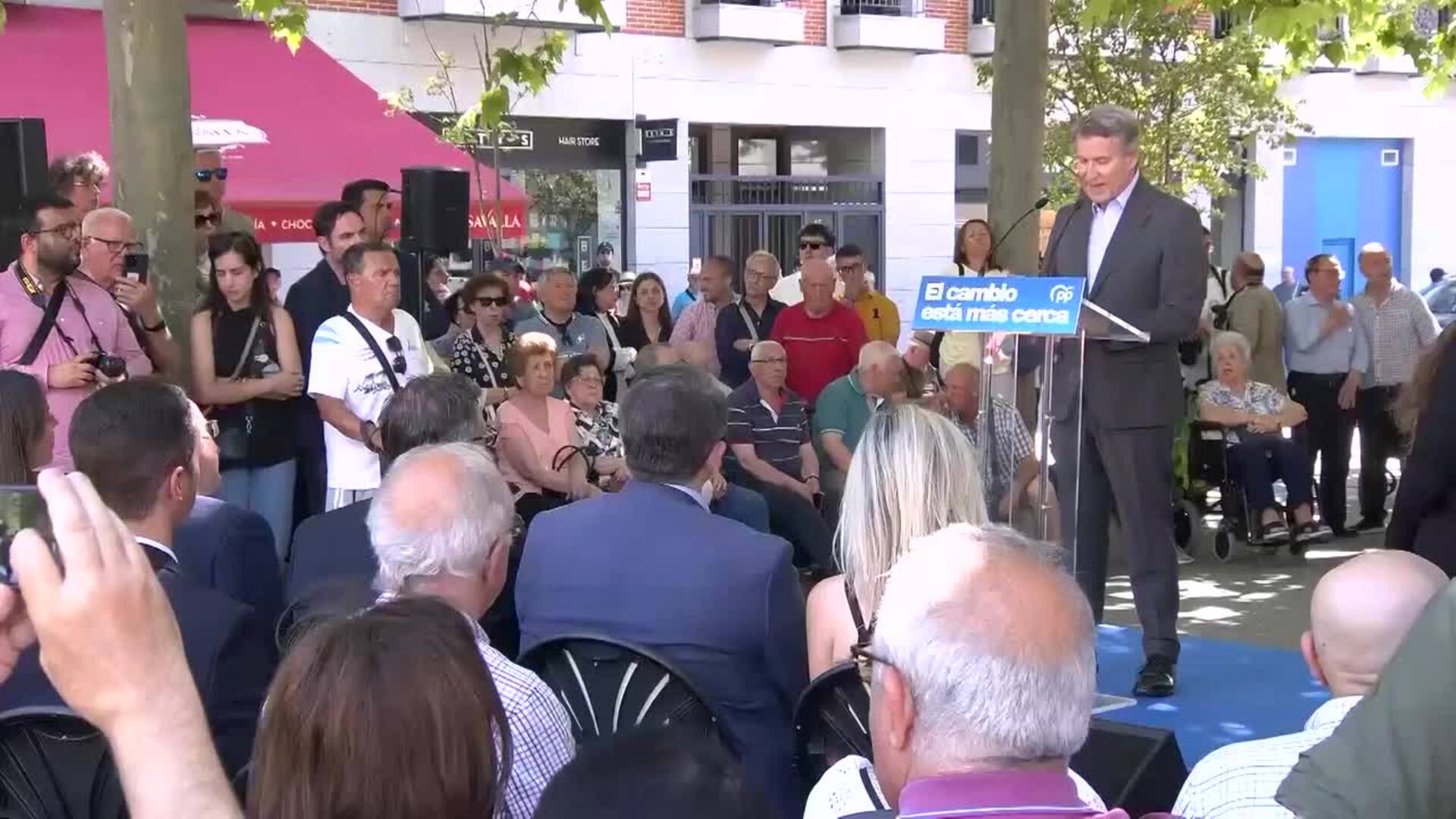 Feijóo reta a los socios del PSOE a actuar ante el Gobierno "podrido" de Sánchez