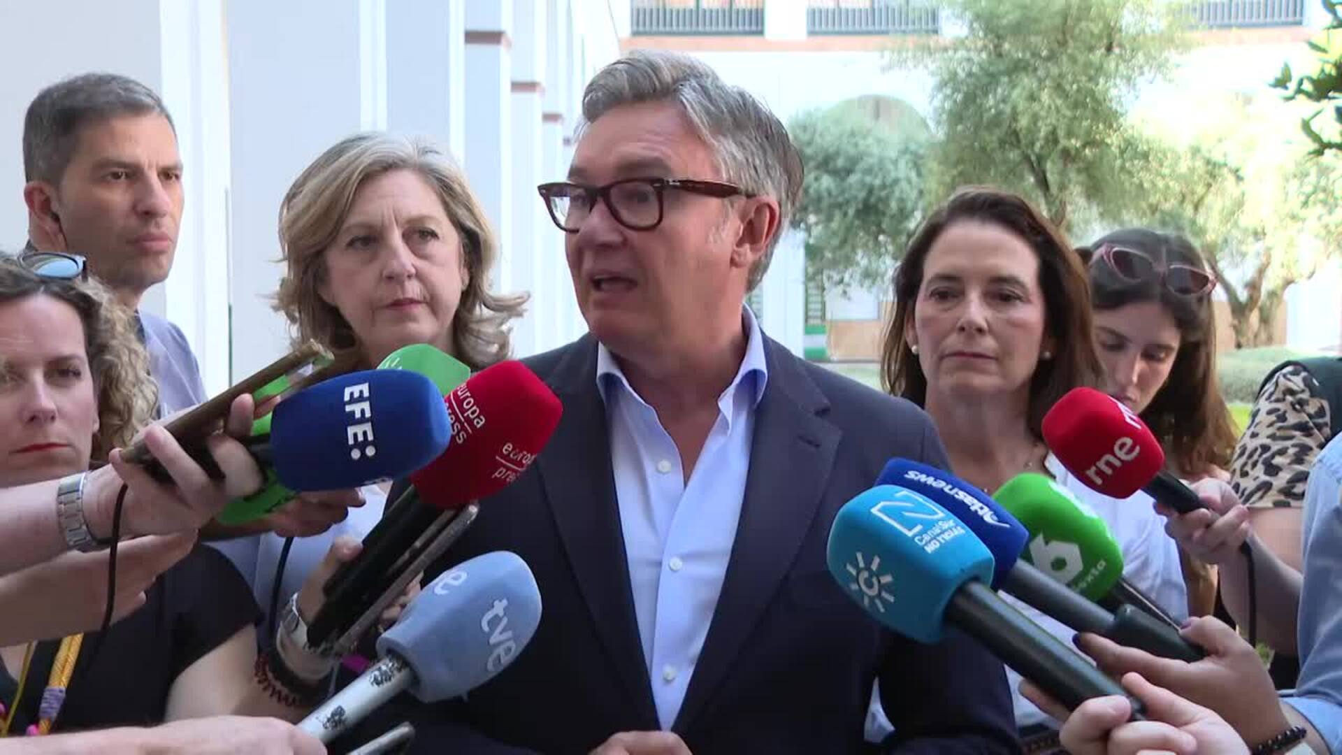 Vox reprocha a Moreno que hayan pasado "once días" de las elecciones sin "ningún contacto"