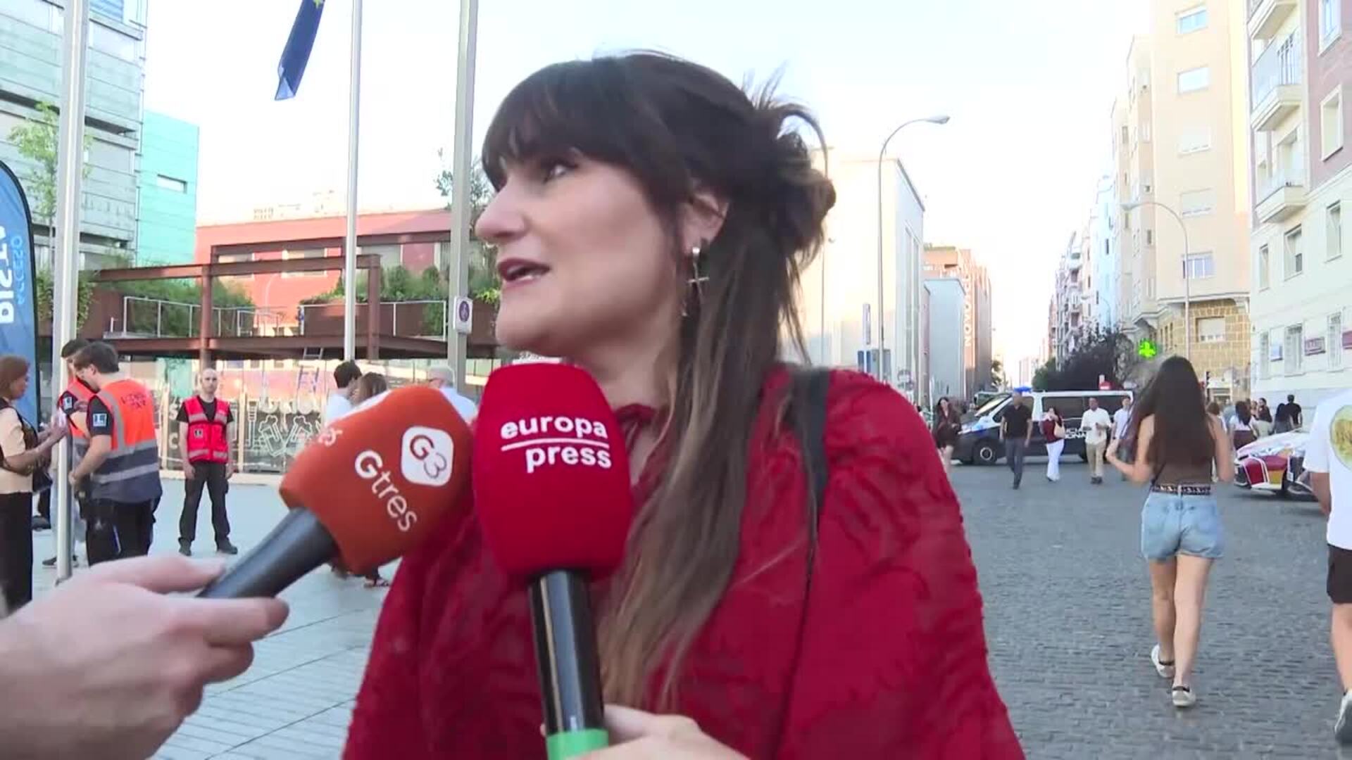 Rozalén se muestra de lo más emocionada nerviosa por su actuación frente al papa León XIV