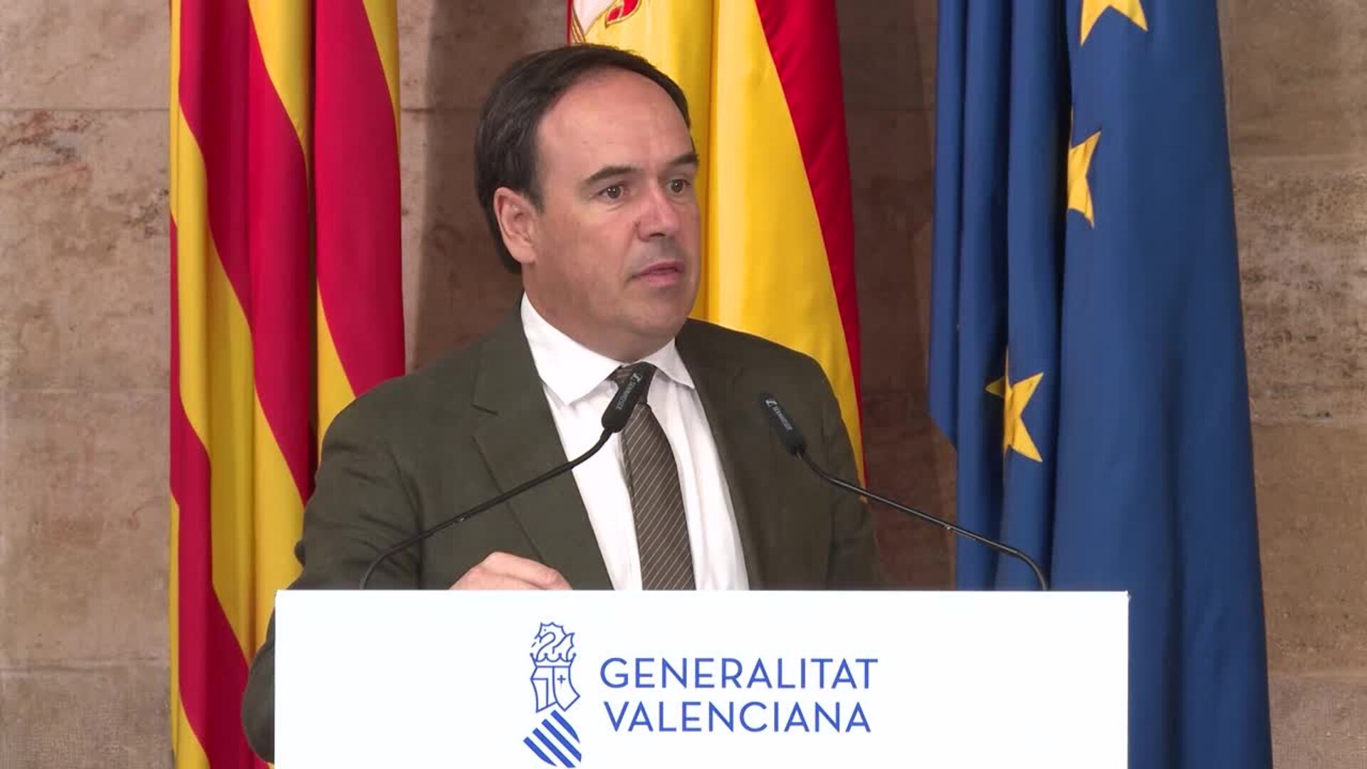 Llorca anuncia que negocia la nueva financiación autonómica pero pide que se debata en el CPFF