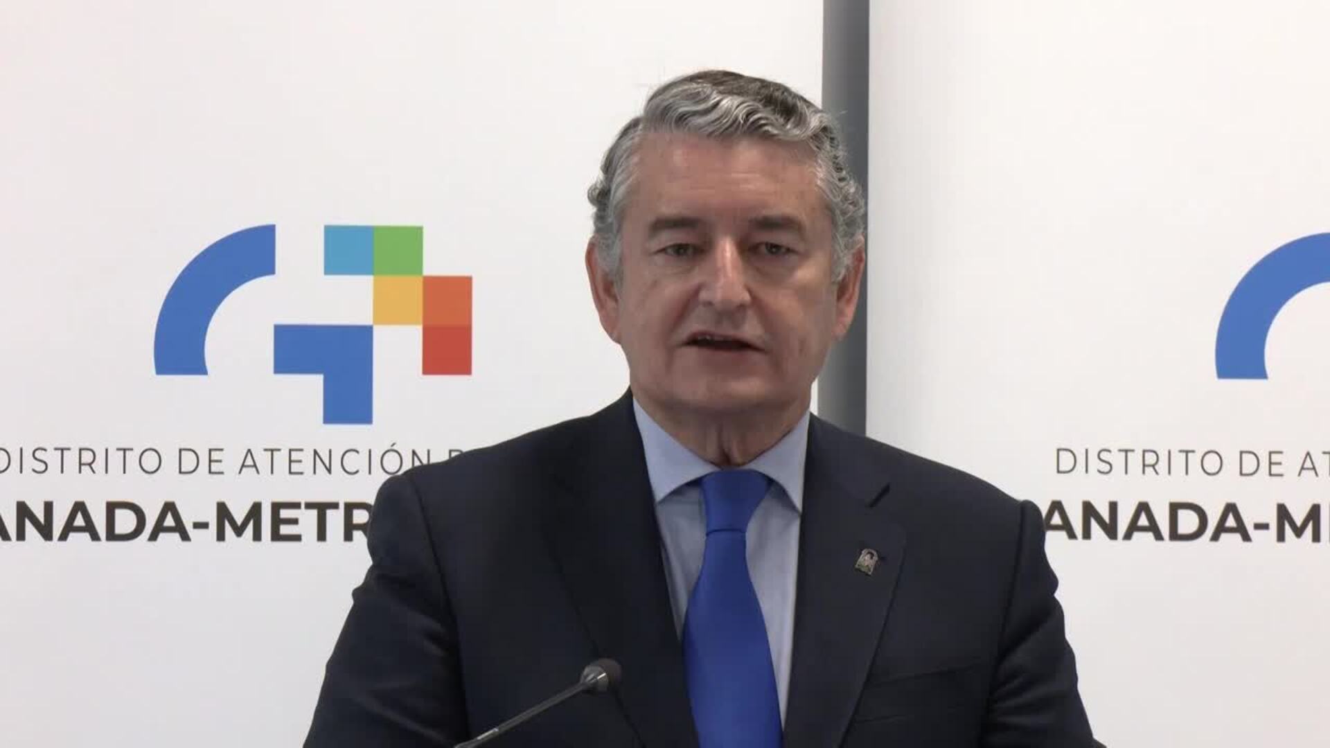 Sanz acusa a la ministra de Sanidad de "engañar" a médicos y afectar al sistema público