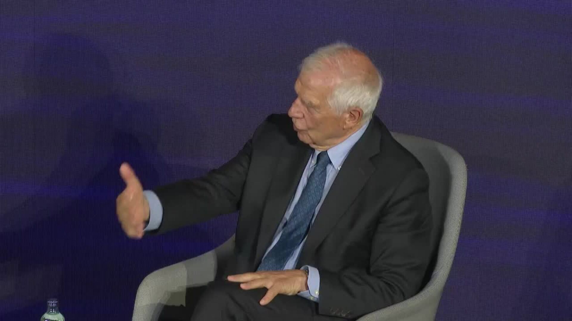 Borrell afirma que el pacto migratorio europeo es una "violación de los valores" de la UE