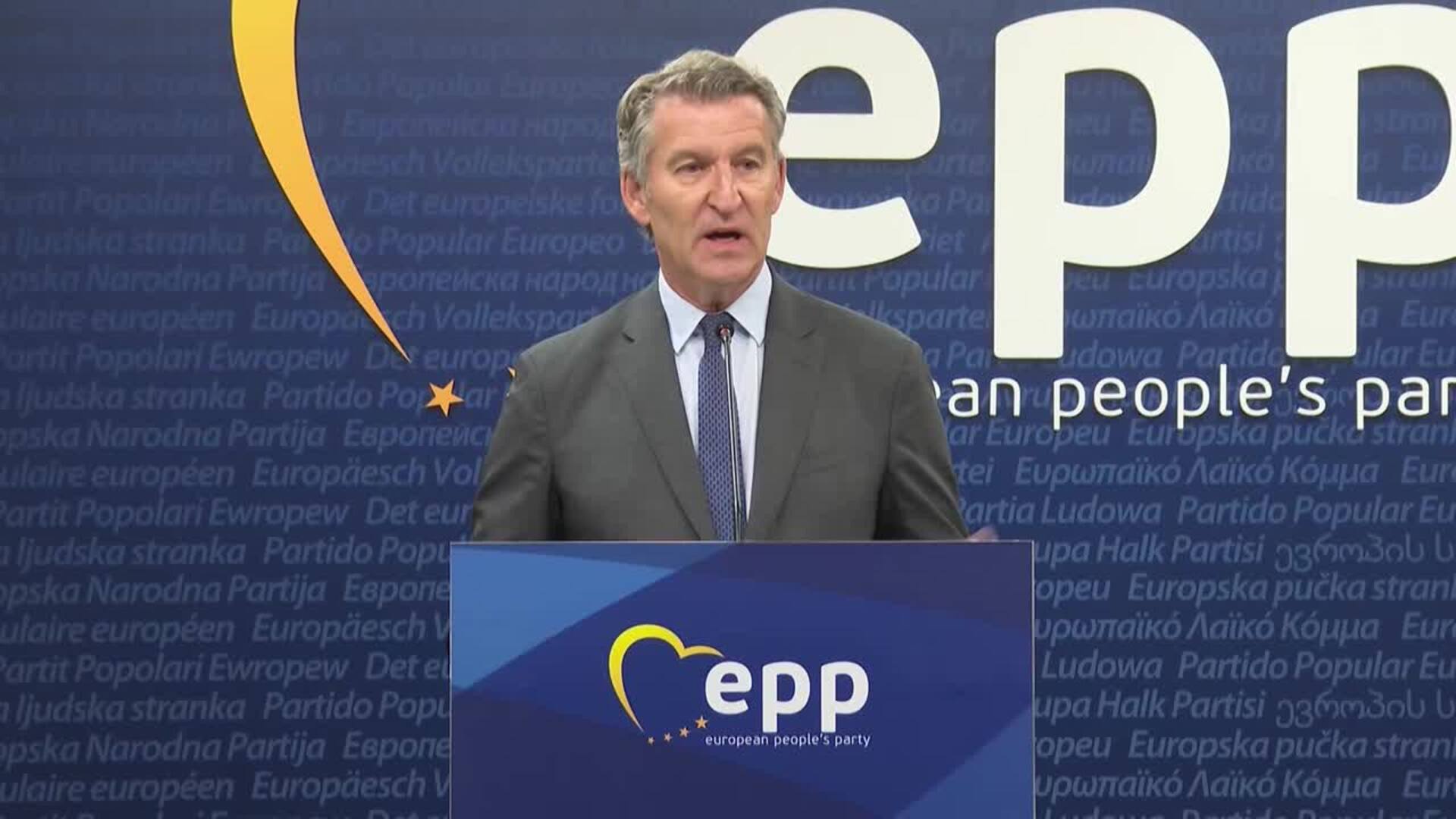 Feijóo eleva la presión sobre PNV y Junts para echar a Sánchez
