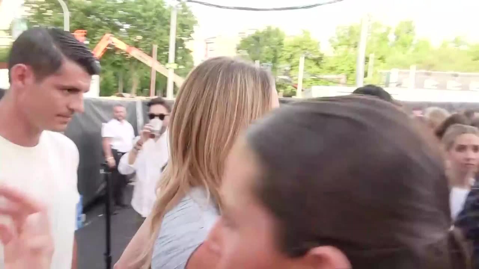 María Pombo, su momento 'tierra trágame' al coincidir ante las cámaras con Morata y Alice