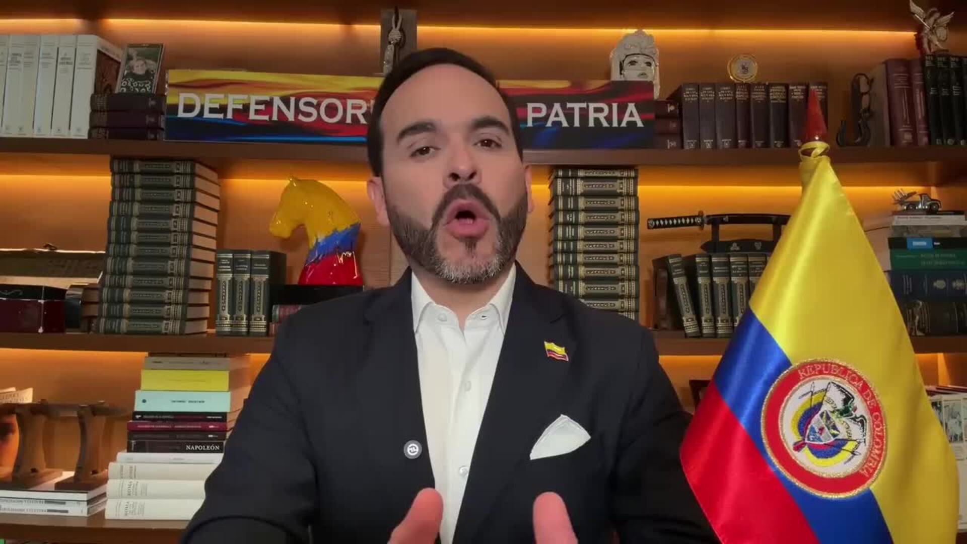 Colombia llega este domingo a la segunda vuelta de sus elecciones más polarizadas