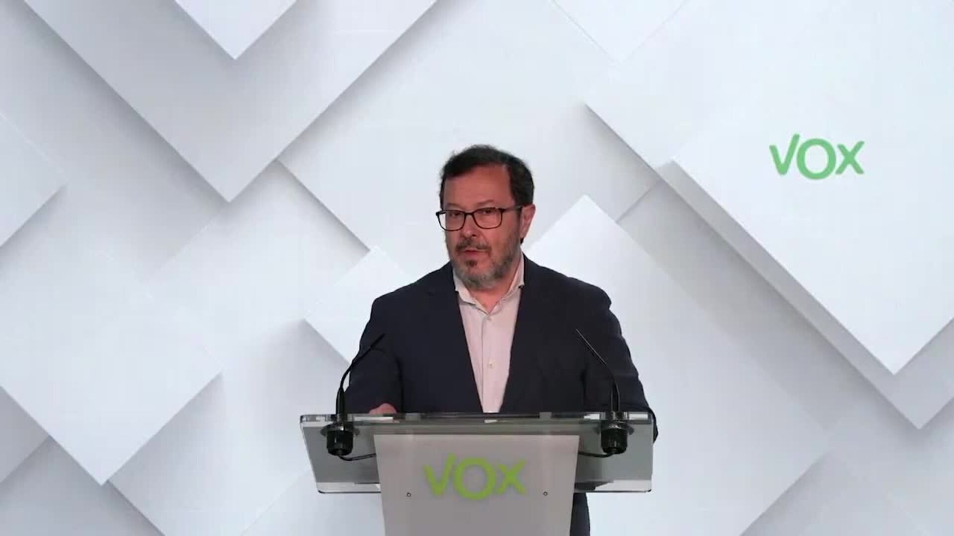 Vox se pregunta "qué más tiene que pasar" para que Sánchez dimita