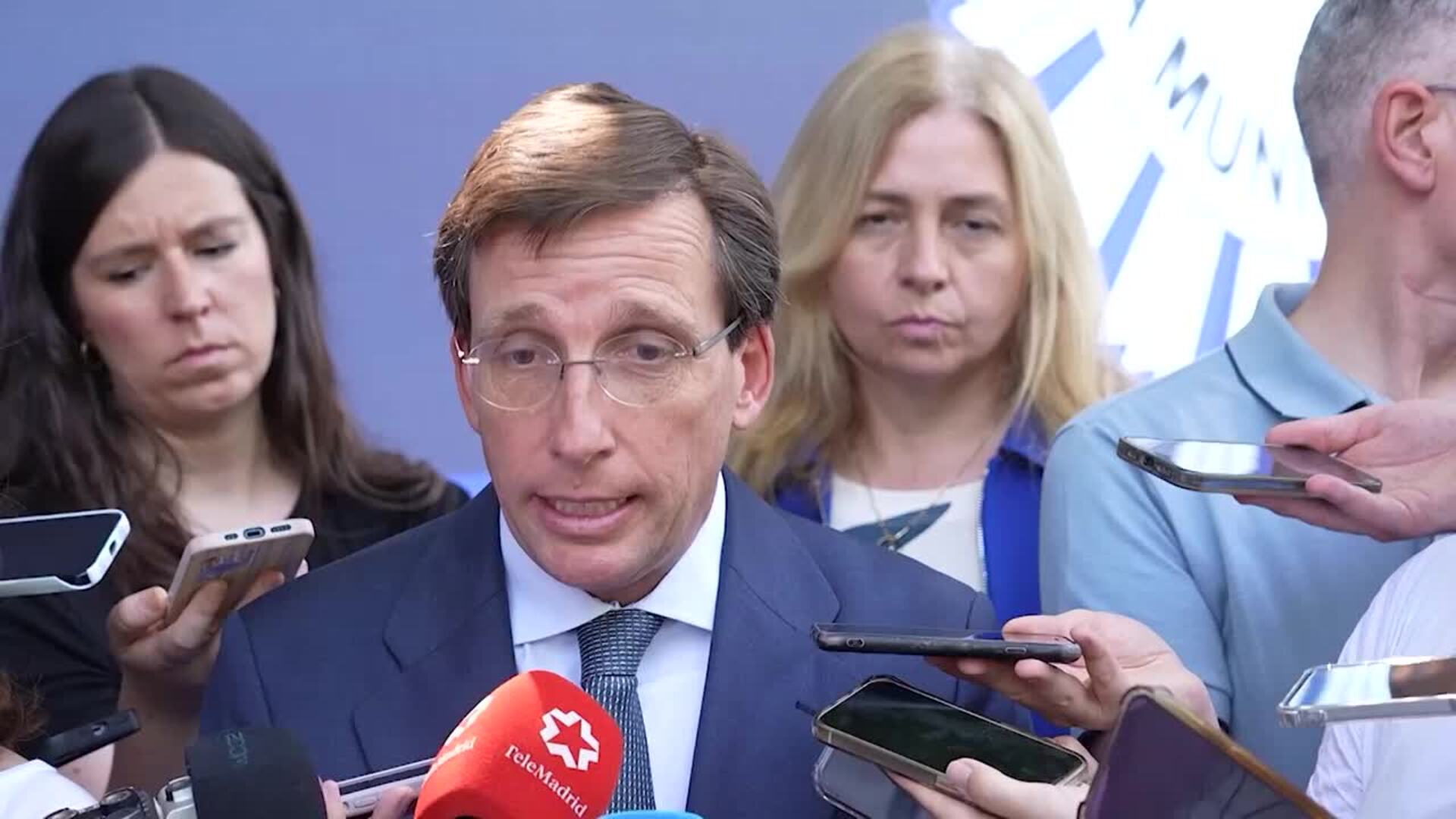 Almeida apunta a "chispazo" en un cuarto técnico como posible causa del incendio en torre Moeve