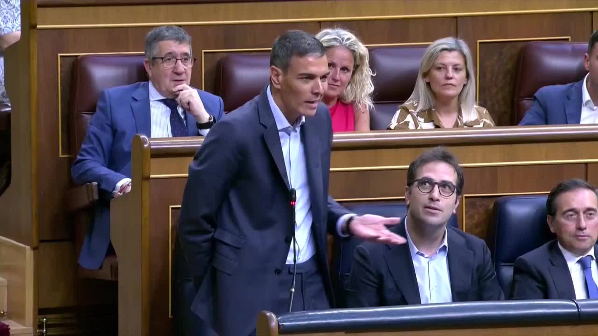 Sánchez reta a Feijóo a desvelar cuánto paga él o el PP por su vivienda en el barrio de El Viso