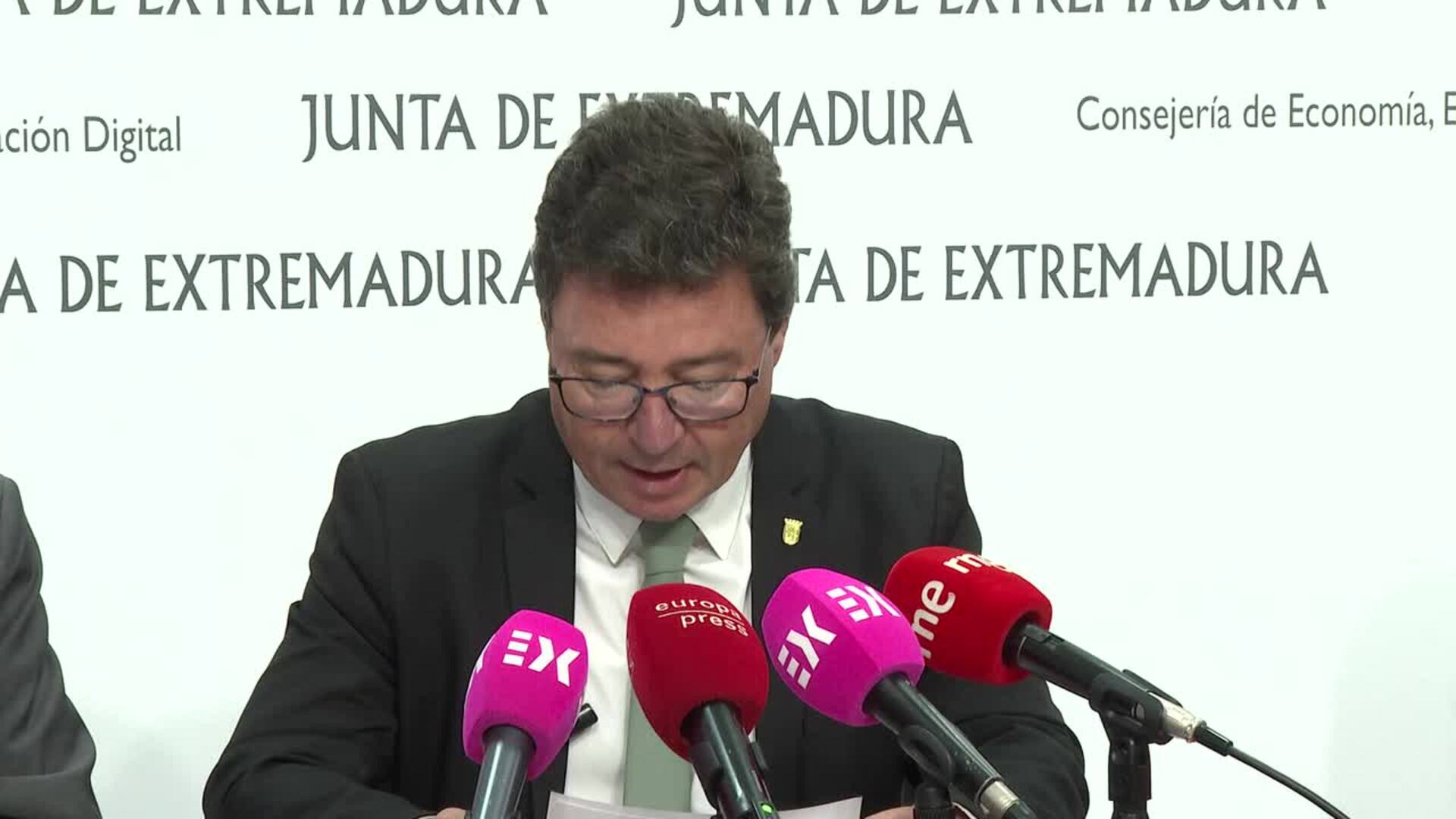 La Junta de Extremadura impulsa la futura ley de simplificación administrativa