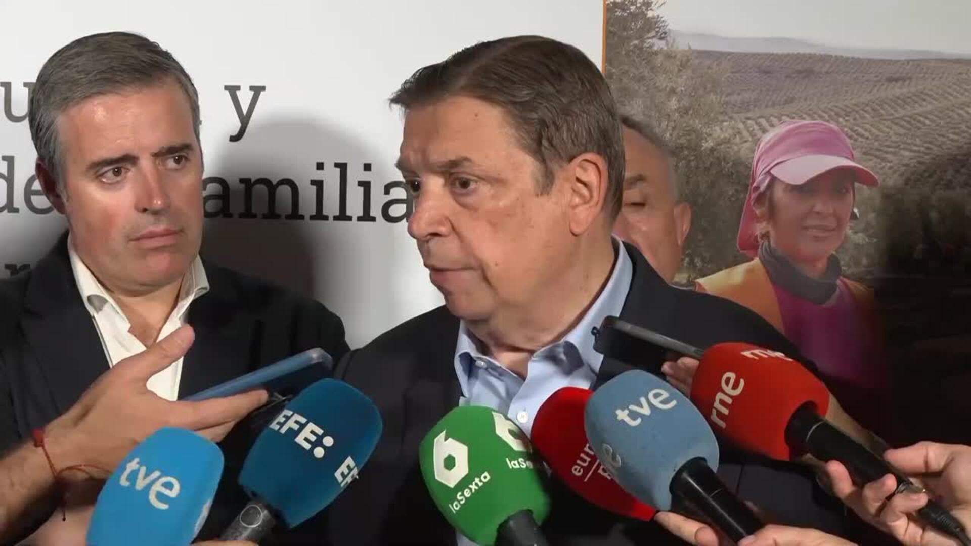 Planas explica el compromiso del Gobierno para impulsar el relevo generacional