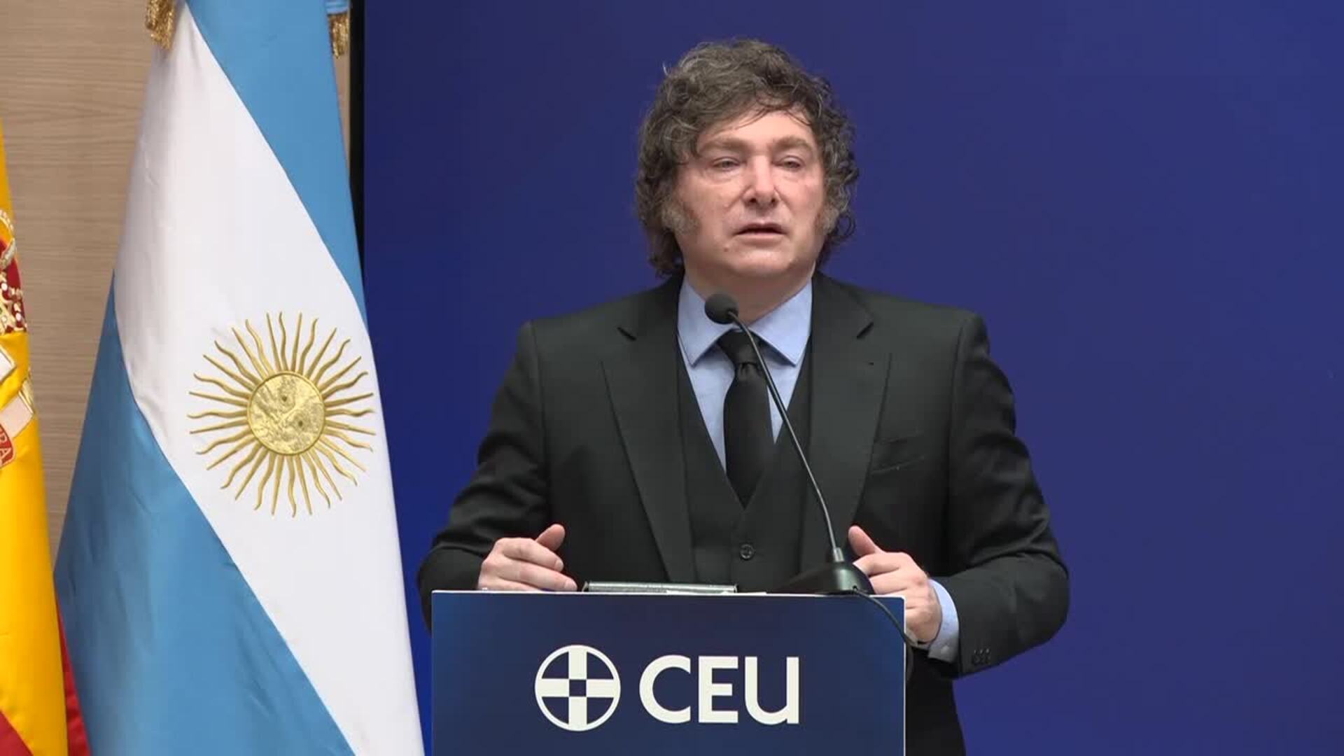 Milei ve "inmoral" el déficit fiscal