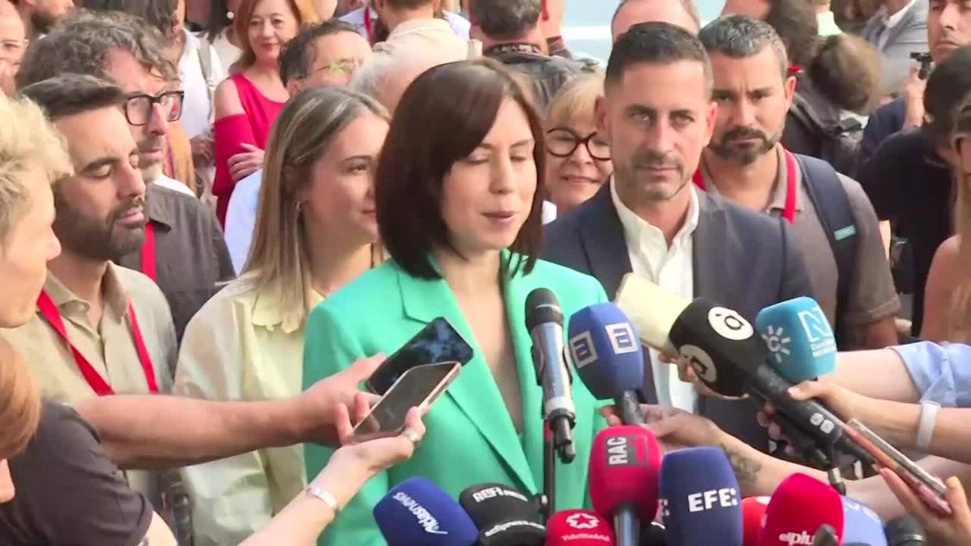 Morant asegura que el PSOE no puede rendirse y dejar que "gobiernen PP y VOX"