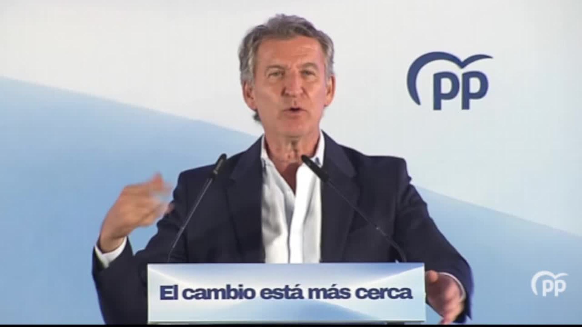 Feijóo: "El PSOE tiene el mismo número de imputados que de diputados"